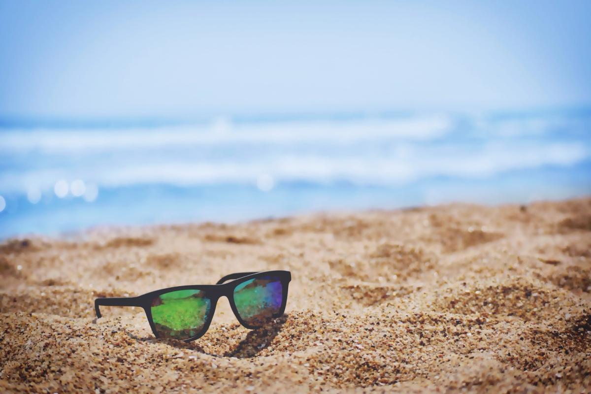 How to Keep Sales Reps on Target Through the Summer