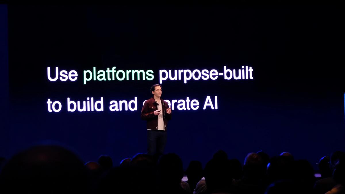 Domino REV4 in REView Data Science and AI Conference Recap