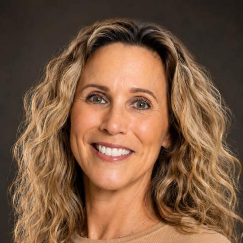 Headshot for Melissa Bruhl