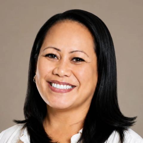 Headshot of Shana Petelo