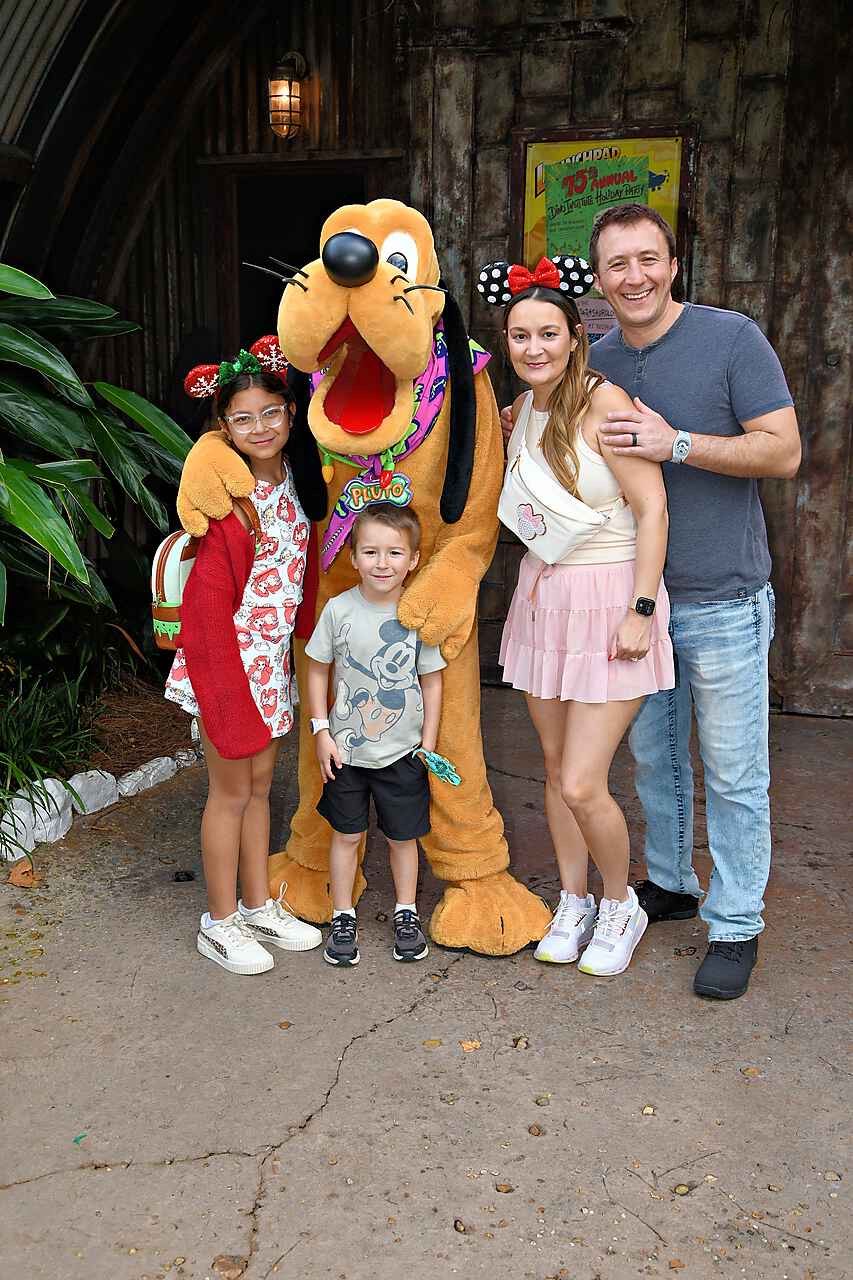 Alyssa Szczygiel family with Pluto
