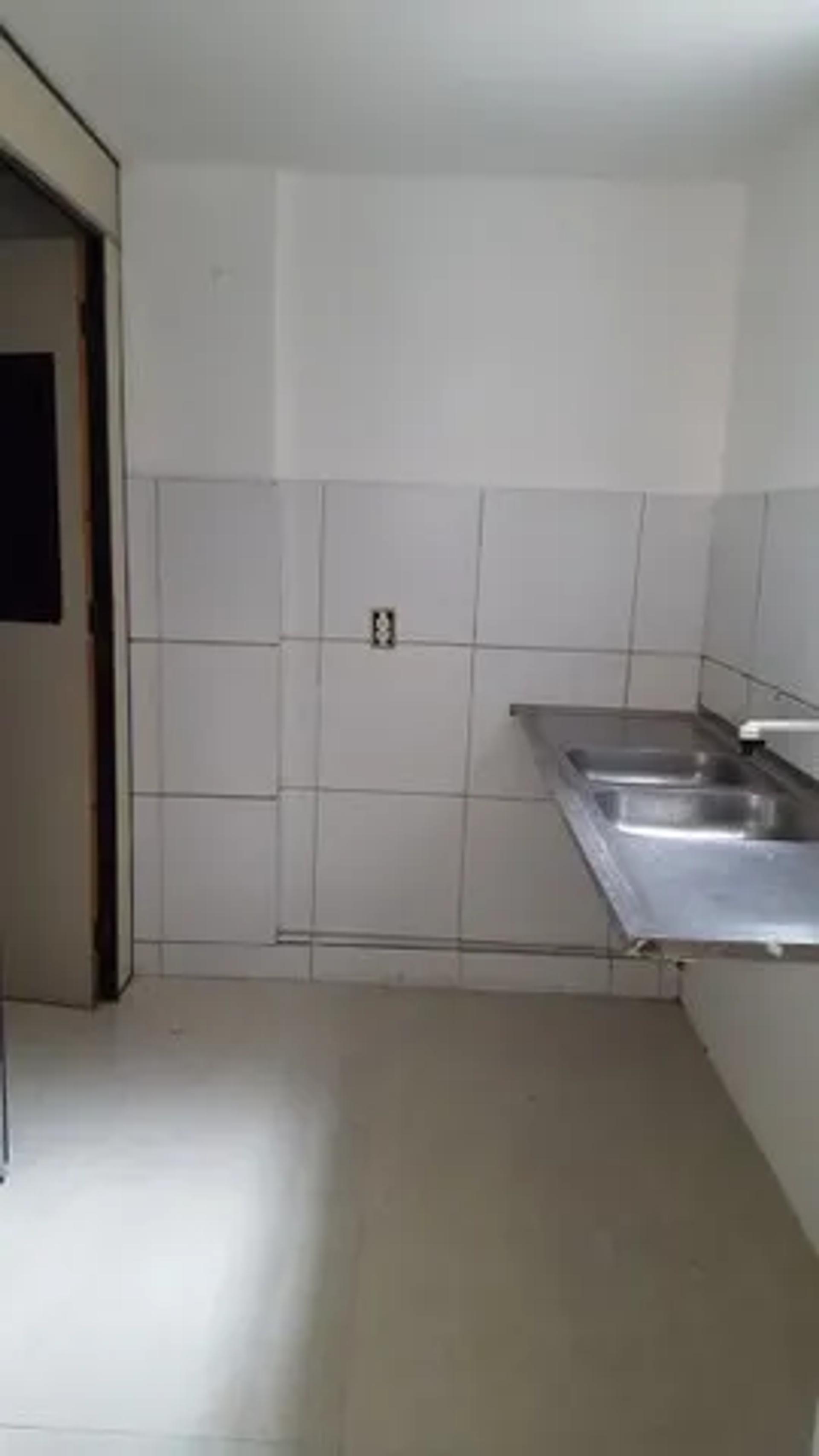 Ponto Comercial na Rua Bárbara de Alencar, 540, Centro em Fortaleza, por R$ 1.300/Mês - Viva Real
