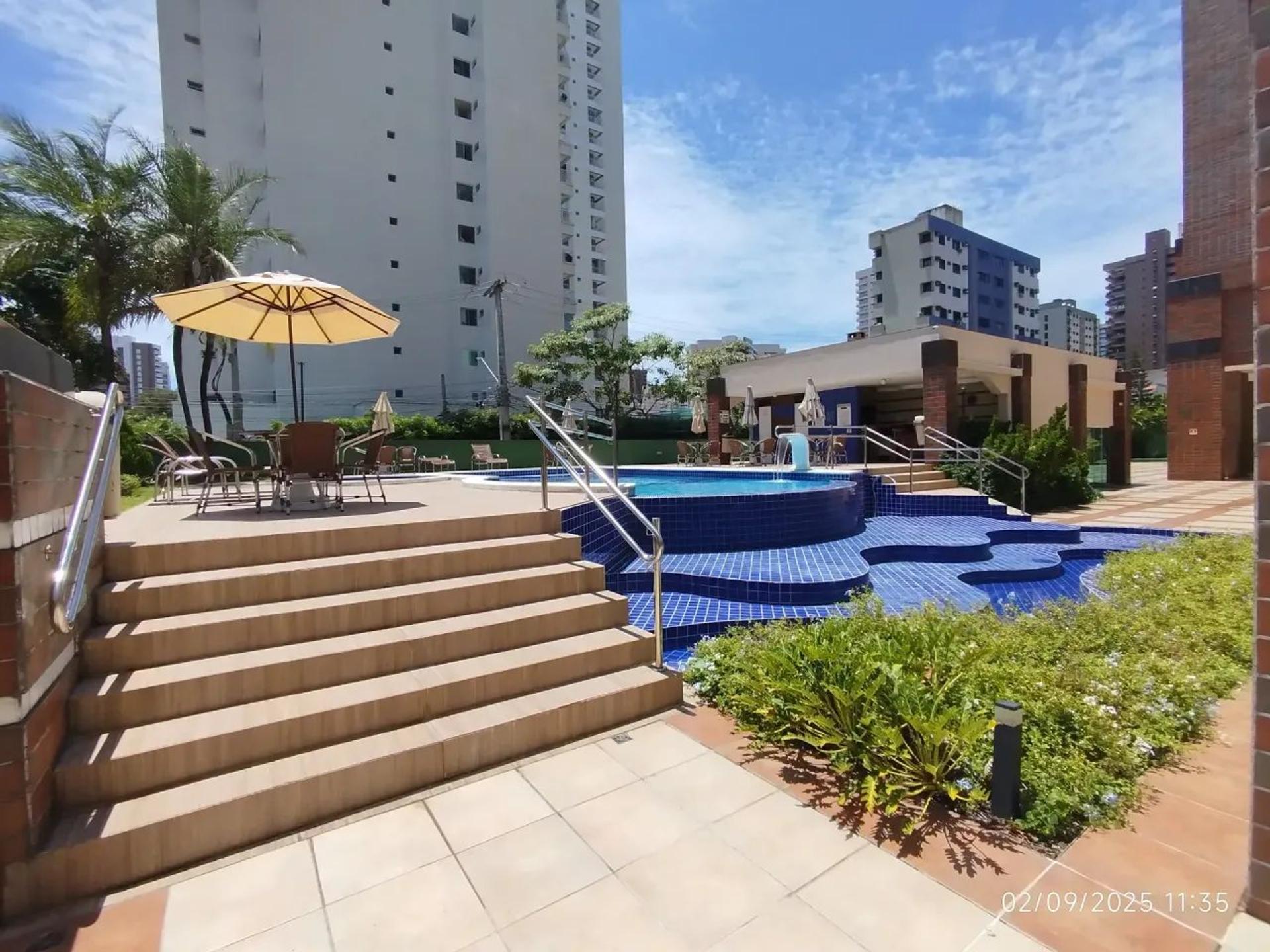 Aluga-SE Apartamento DE 03 Suítes NO Bairro Meireles