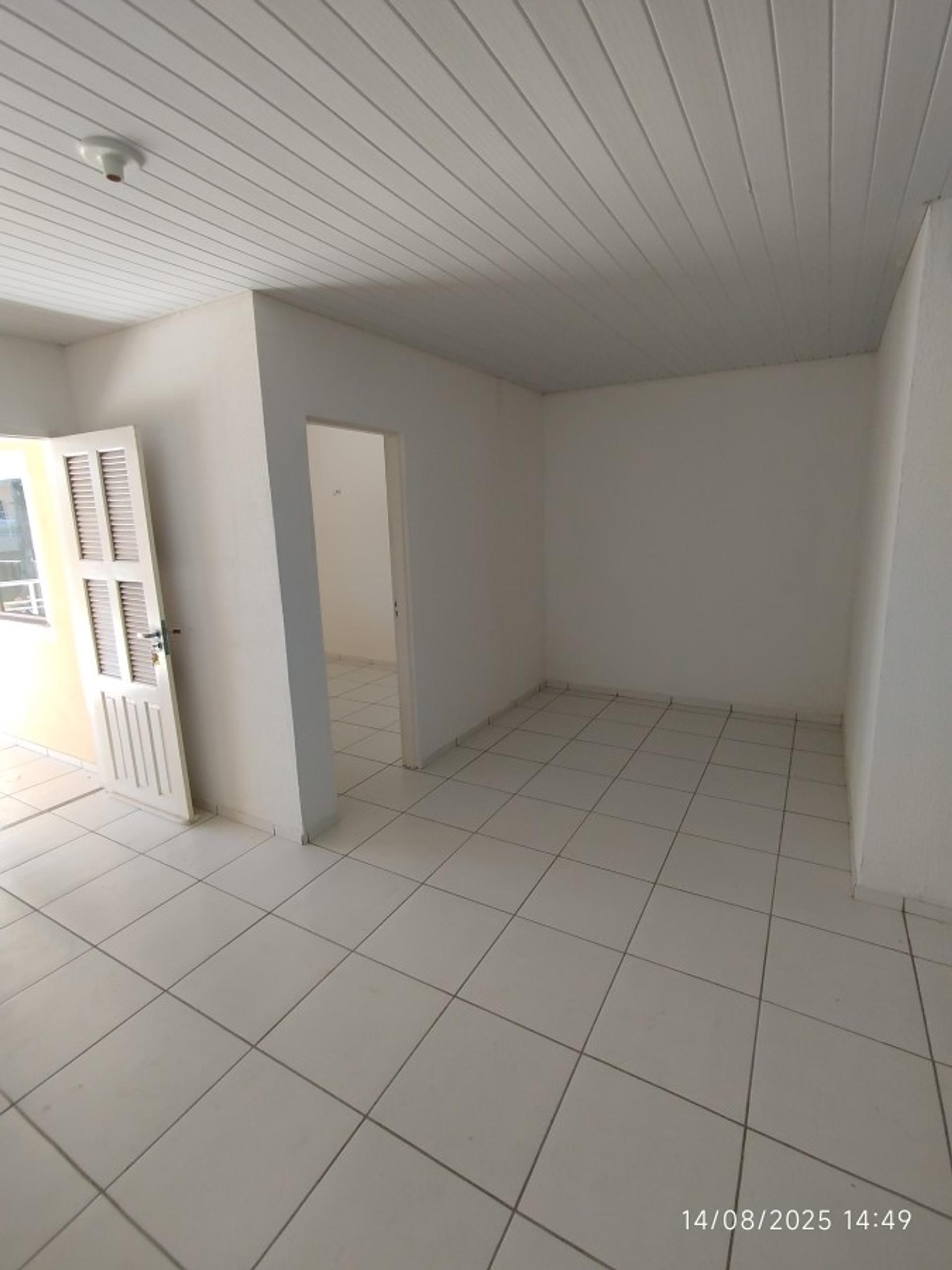 Apartamento para Venda, em Caucaia, bairro Guajiru, 2 dormitórios, 1 banheiro, 1 suíte, 1 vaga - foto 18