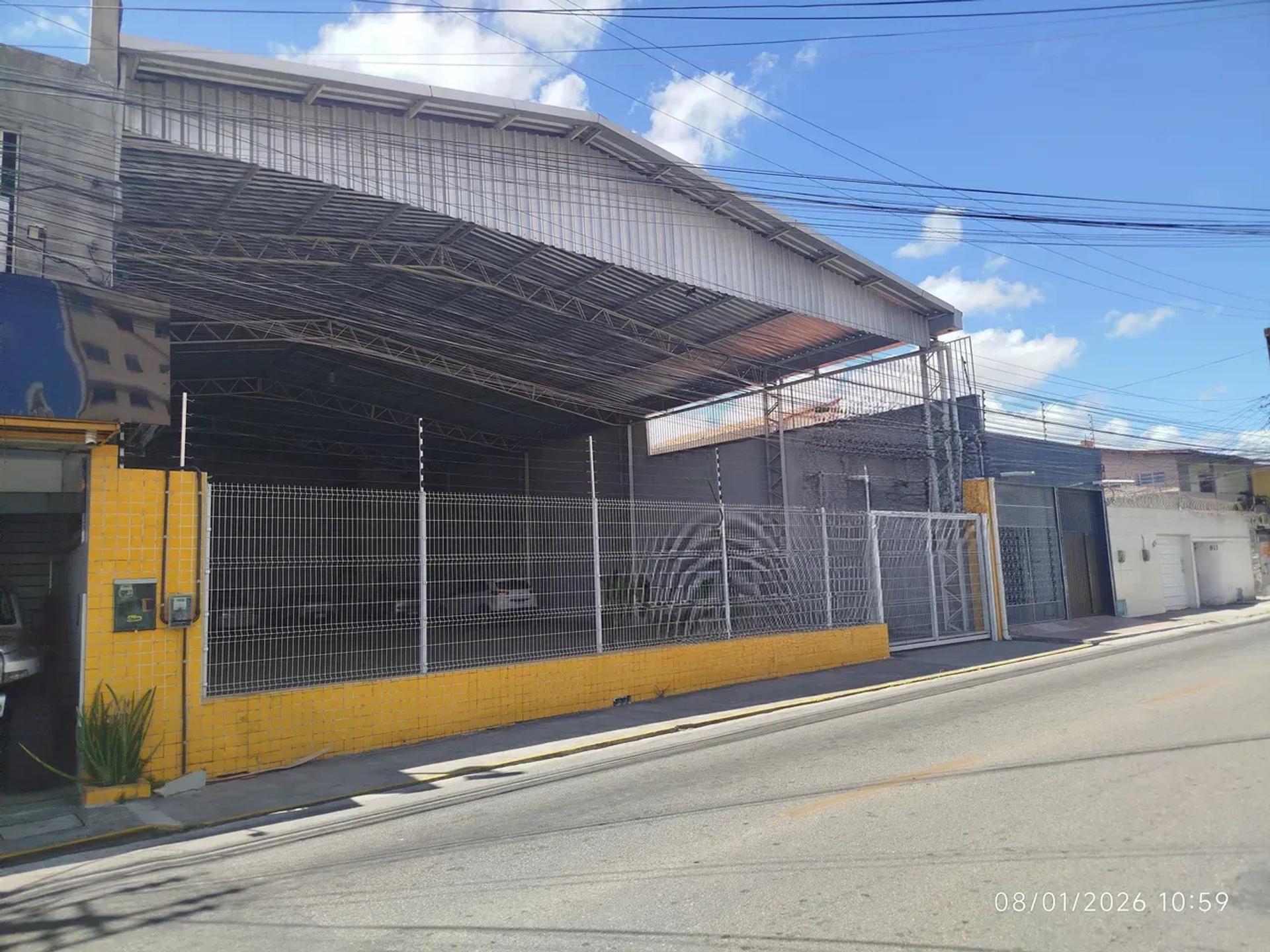 Galpão/Depósito/Armazém na Avenida Augusto dos Anjos, Bonsucesso em Fortaleza, por R$ 10.000/Mês - Viva Real