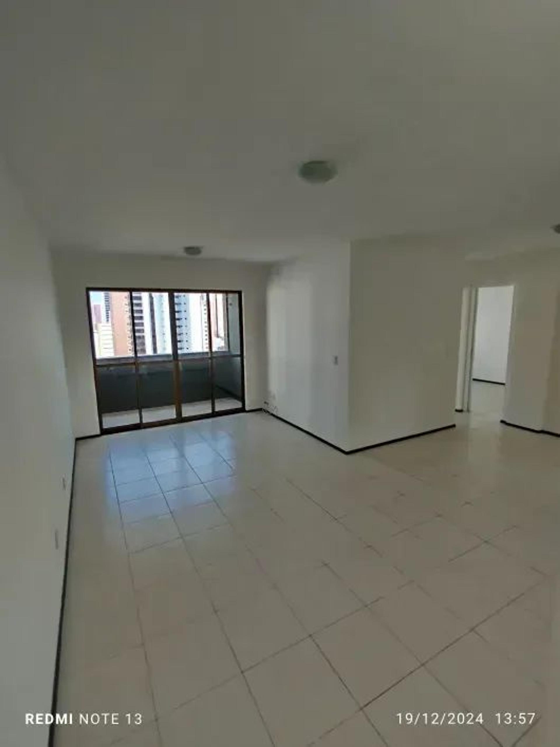 Imobiliaria Iguatu Trás UM Apartamento NO Bairro Meireles