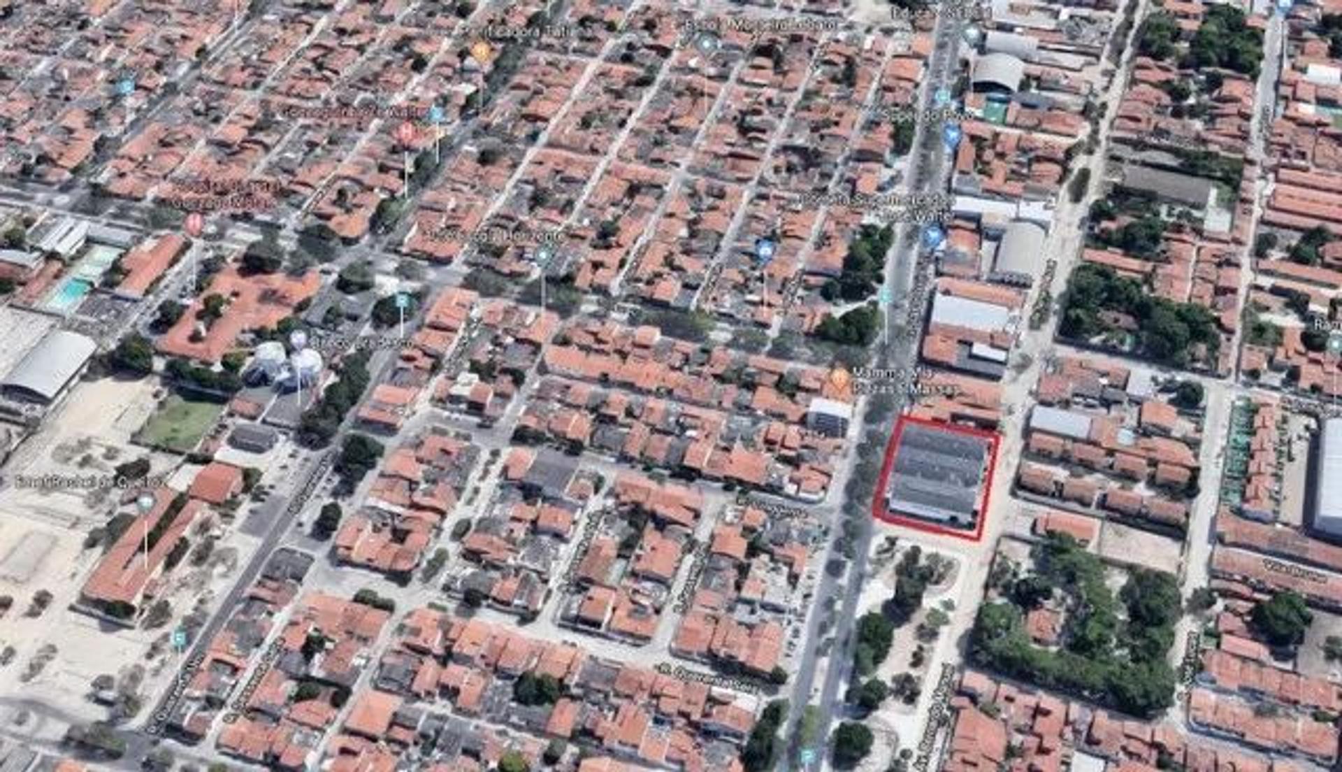 Aluga-se Galpão no Bairro José Walter