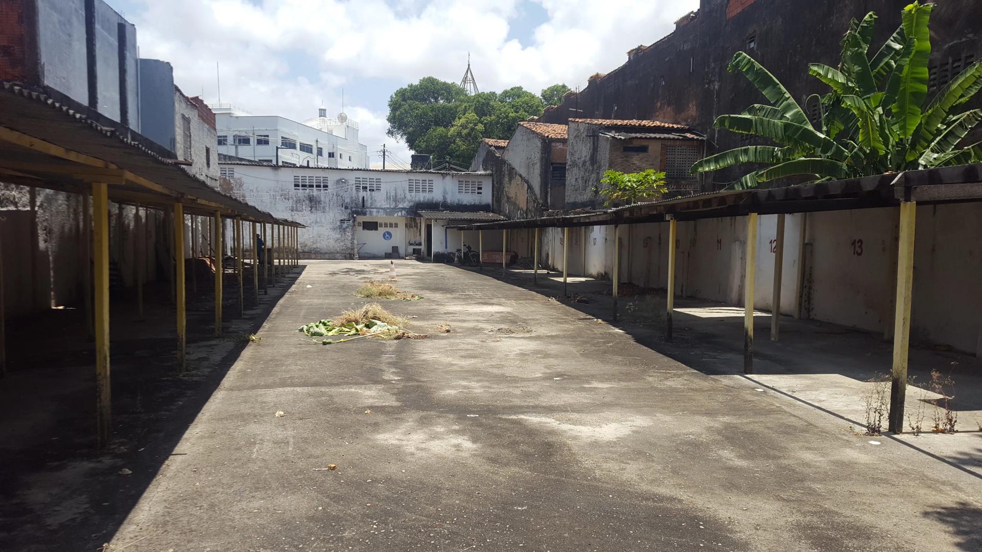 Ponto Comercial na Rua Pero Coelho, 3, Centro em Fortaleza, por R$ 4.000/Mês - Viva Real