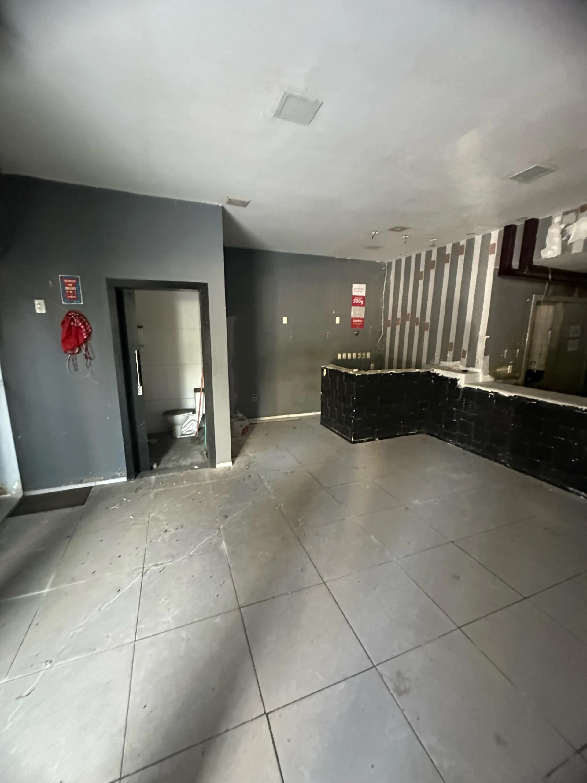 Ponto Comercial na Avenida 13 de Maio, 441, Fátima em Fortaleza, por R$ 15.000/Mês - Viva Real
