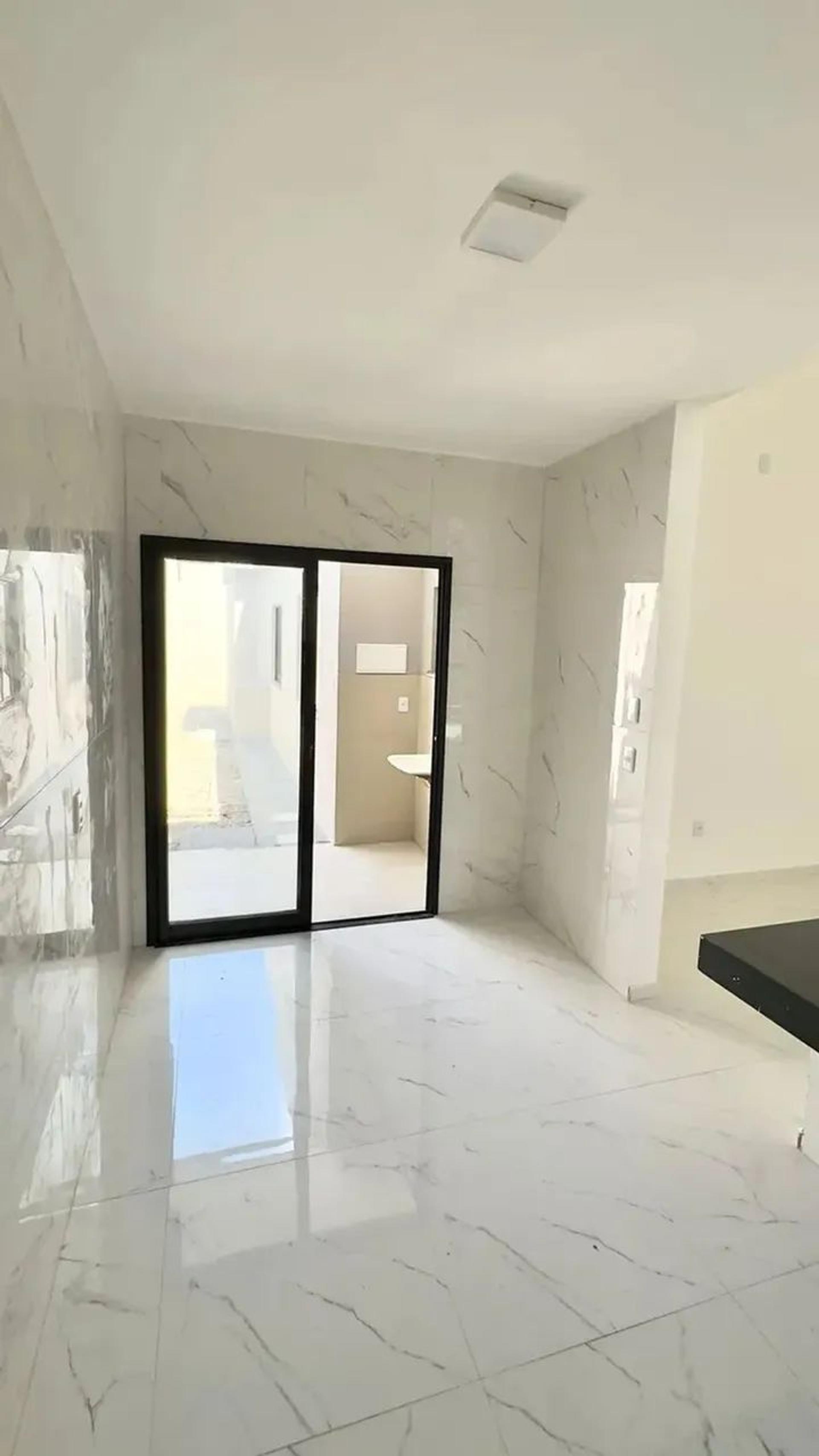 Casa Plana E Solta NA Urucunema NO Eusébio