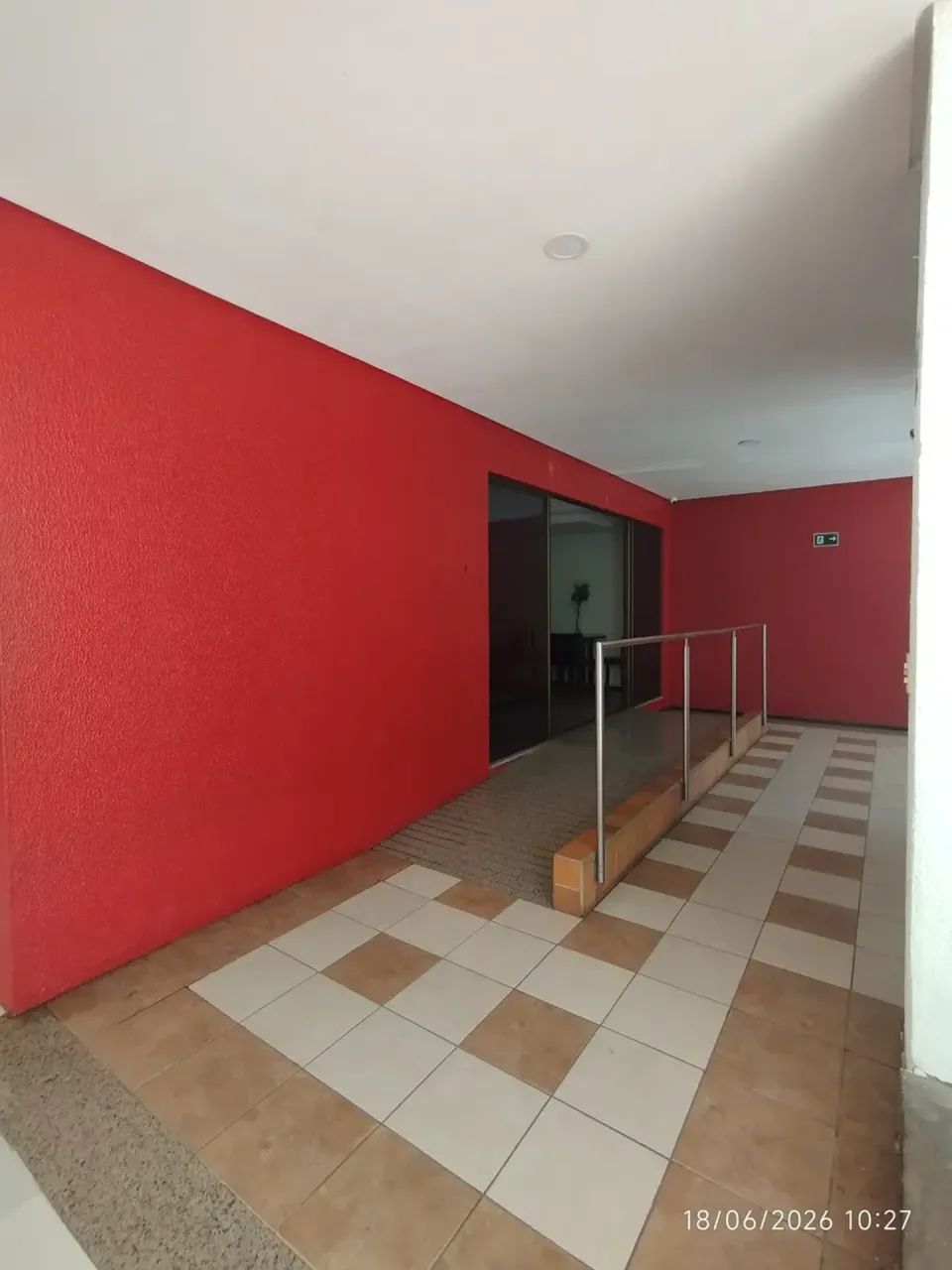 Imóvel para aluguel possui 83 metros quadrados com 3 quartos em Meireles - Fortaleza - CE