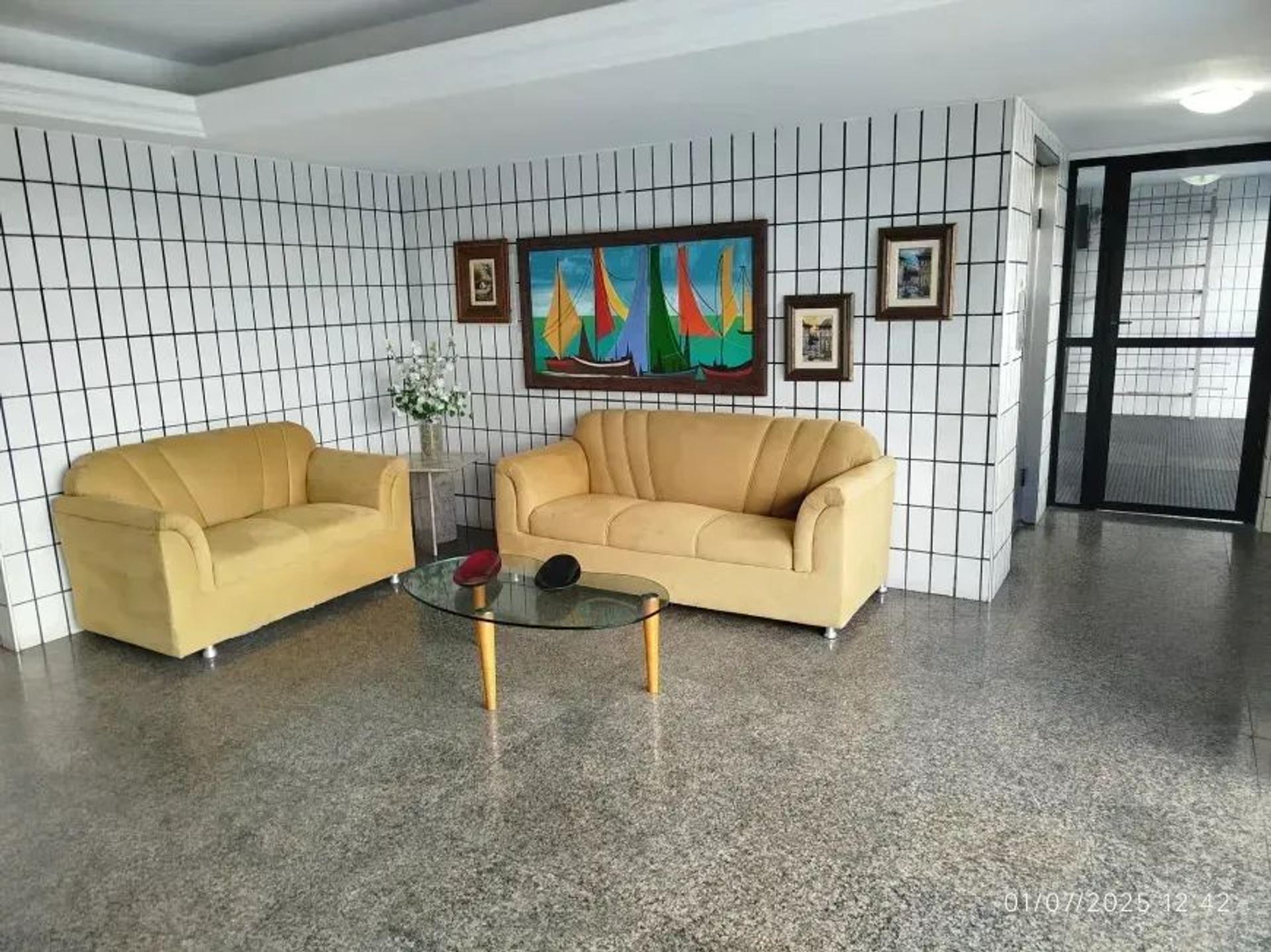 Aluga-SE Apartamento DE 04 Quartos Vizinho A Praça Portugal