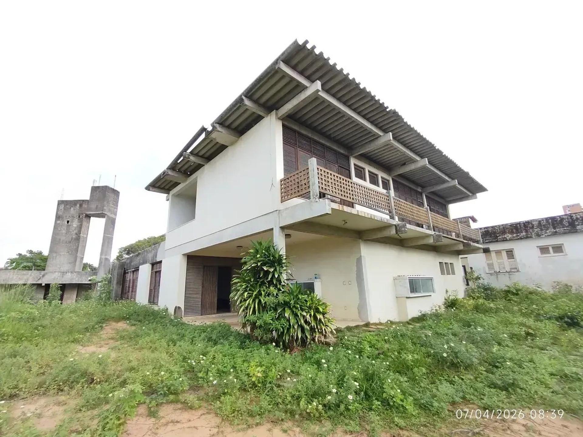 Sobrado para aluguel com 4550 metros quadrados com 5 quartos em Dionisio Torres - Fortaleza - CE