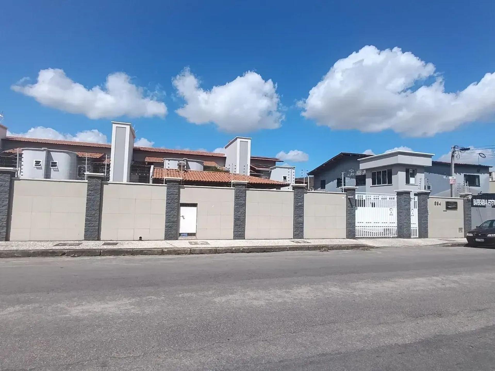 Casa em Condomínio para Aluguel