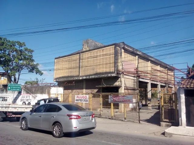Aluga-se Prédio no Montese
