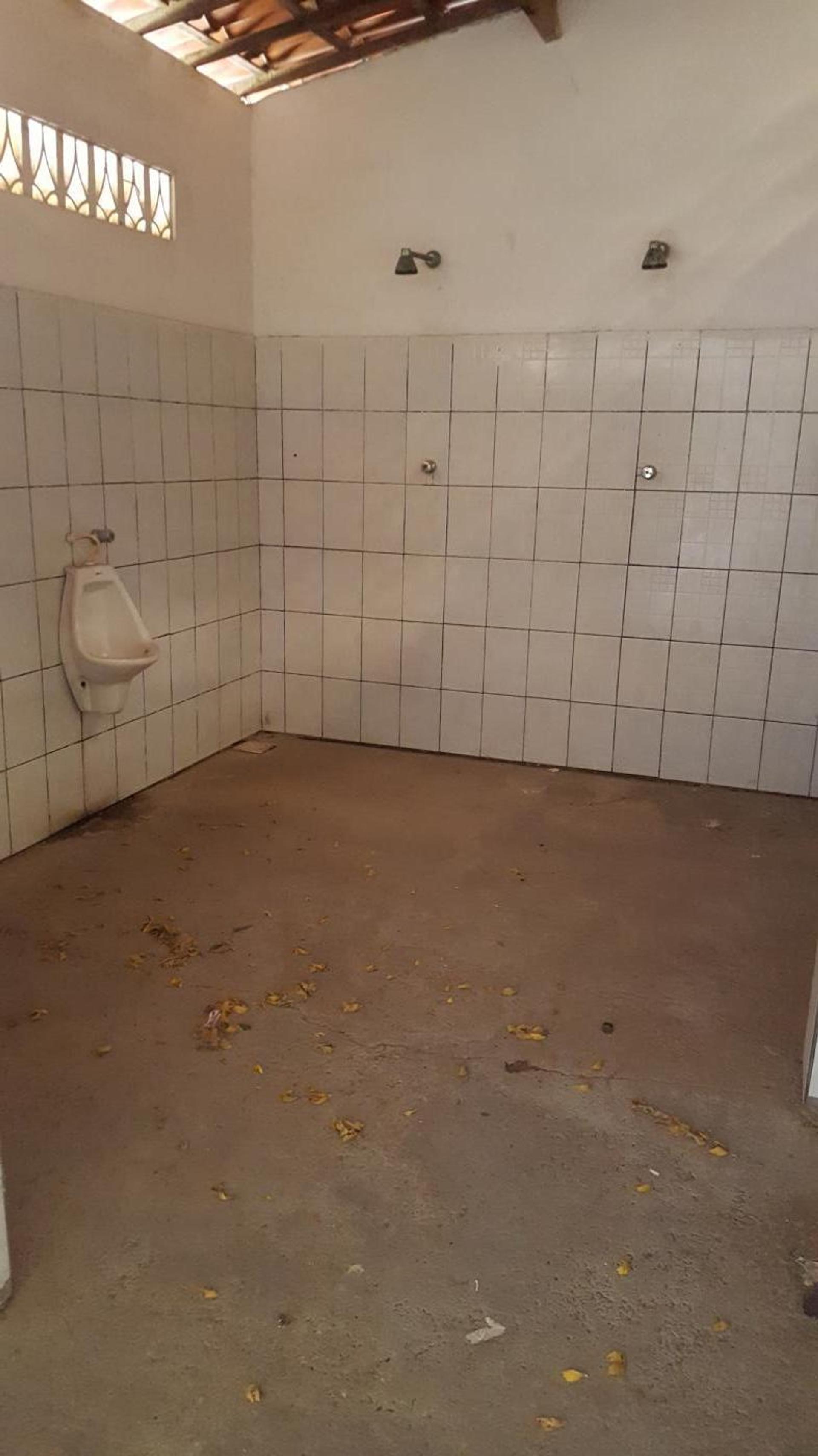 Vende-SE Campo Society Próximo AO Novo Shopping DA AV. Alberto Craveiro
