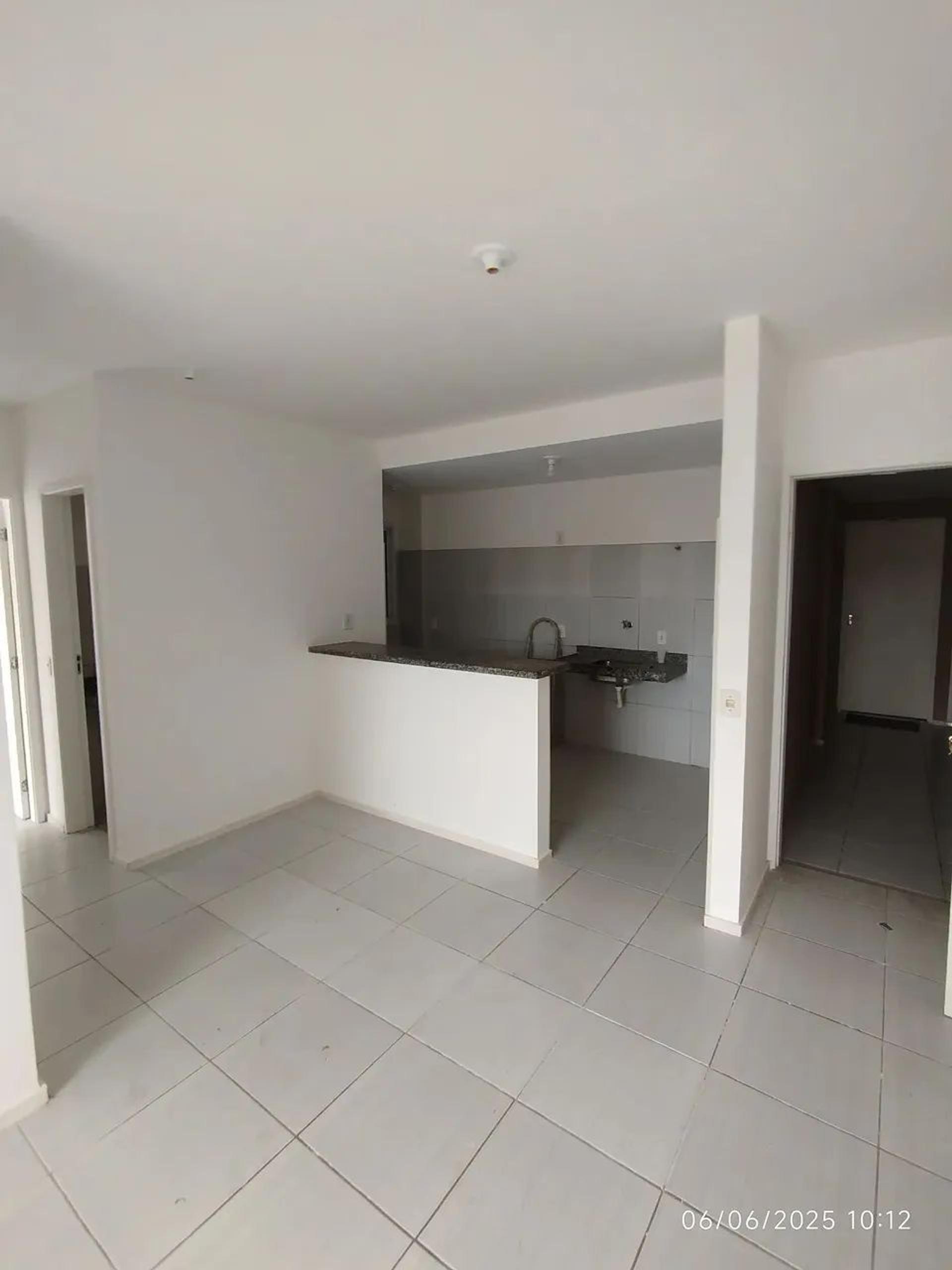 Vende-SE Apartamento DE 02 Quartos Com Elevador E Piscina NA Cajazeiras EM Fortaleza CearÁ