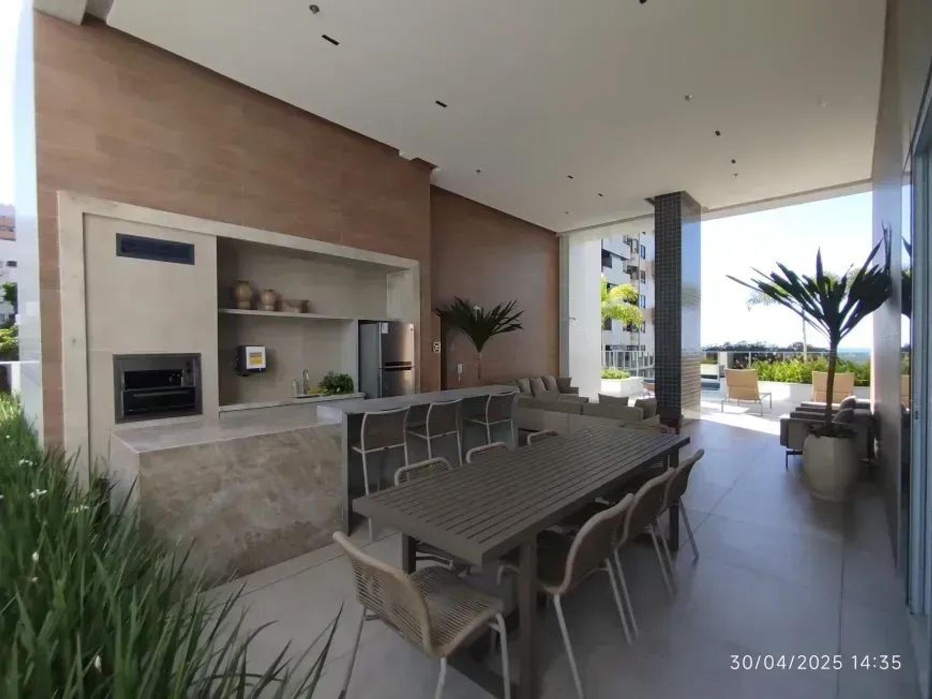 Apartamento NO Bairro Meireles Com 02 Suítes