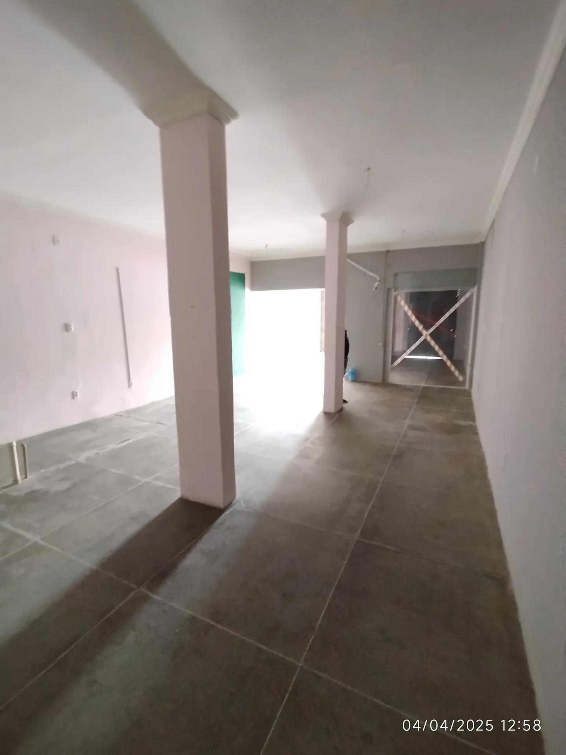 Ponto Comercial na Avenida João Pessoa, Couto Fernandes em Fortaleza, por R$ 2.100/Mês - Viva Real