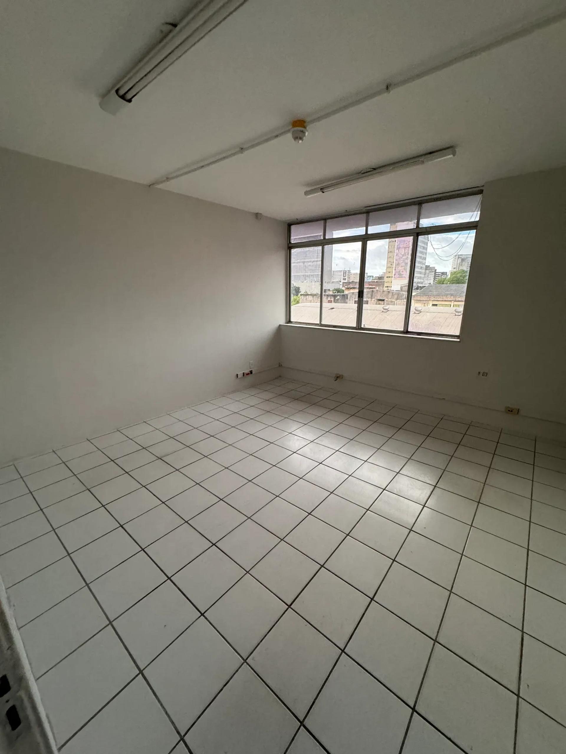 Prédio Comercial na Rua Barão de Aratanha, 100, Centro em Fortaleza, por R$ 50.000/Mês - Viva Real