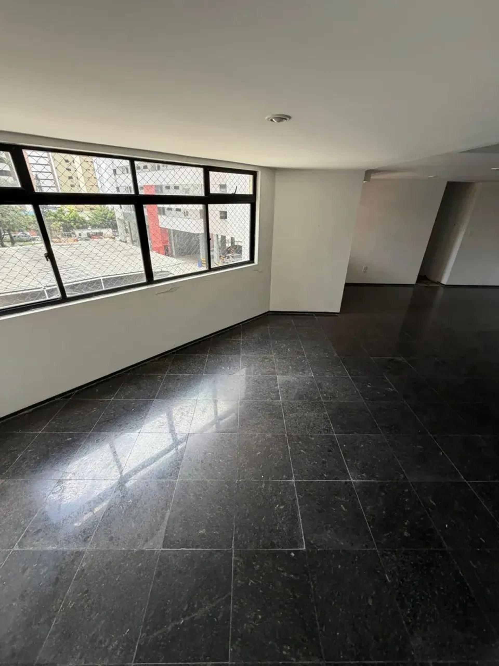 Apartamento À Venda No Meireles