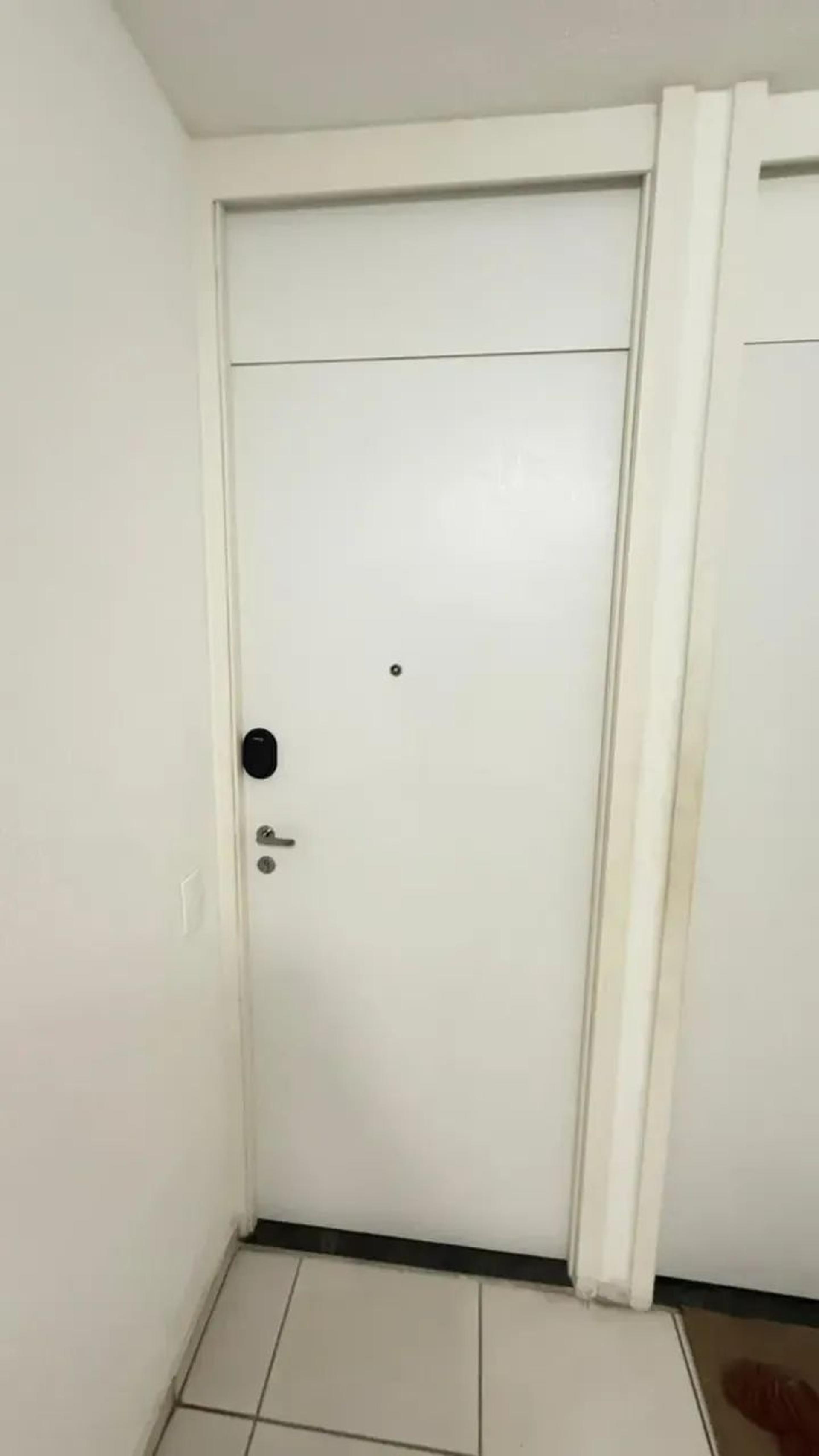 Imóvel para venda tem 46 metros quadrados com 2 quartos em Barroso - Fortaleza - CE