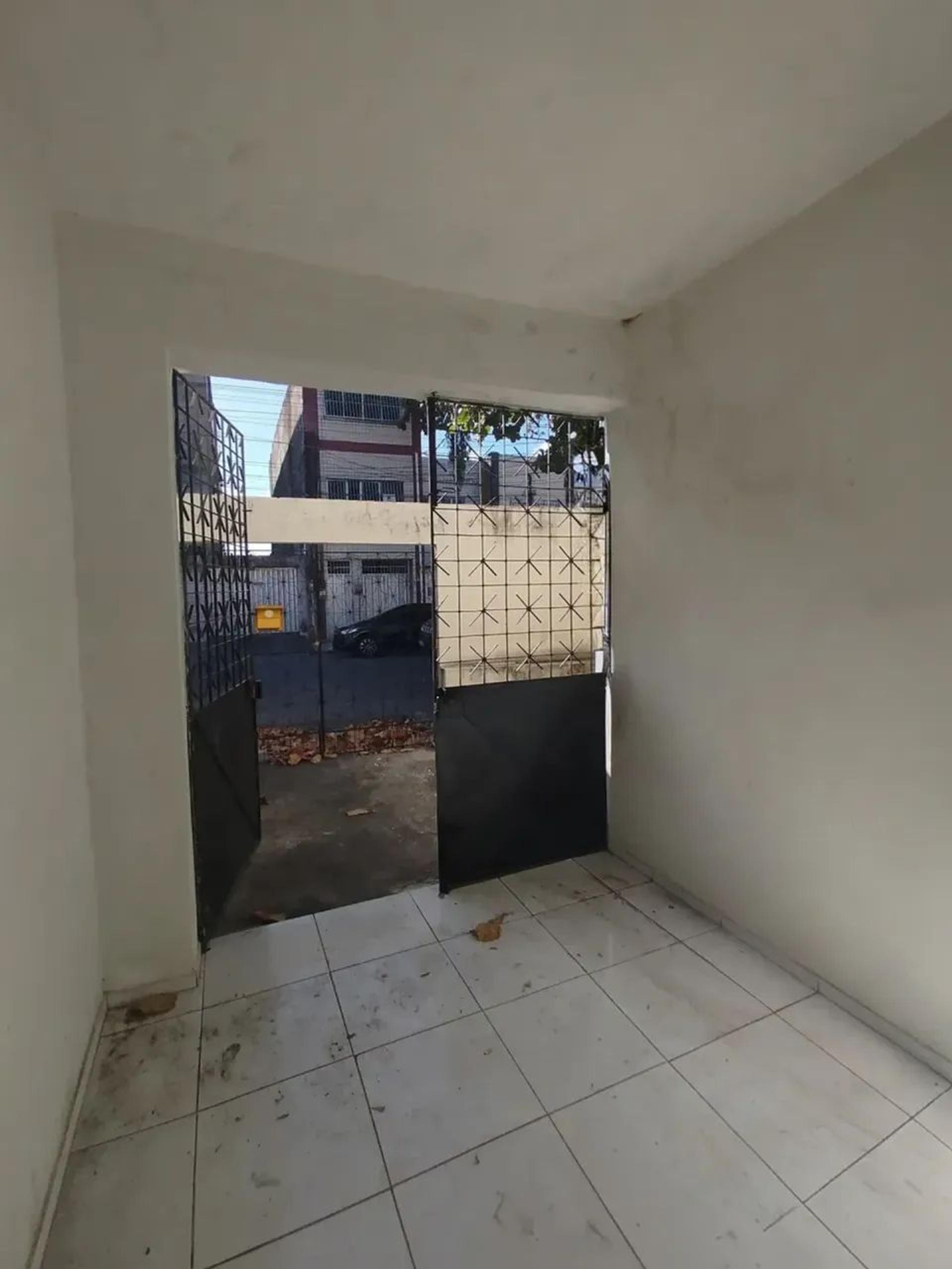 Sobrado para aluguel com 190 metros quadrados com 8 quartos em Centro - Fortaleza - CE