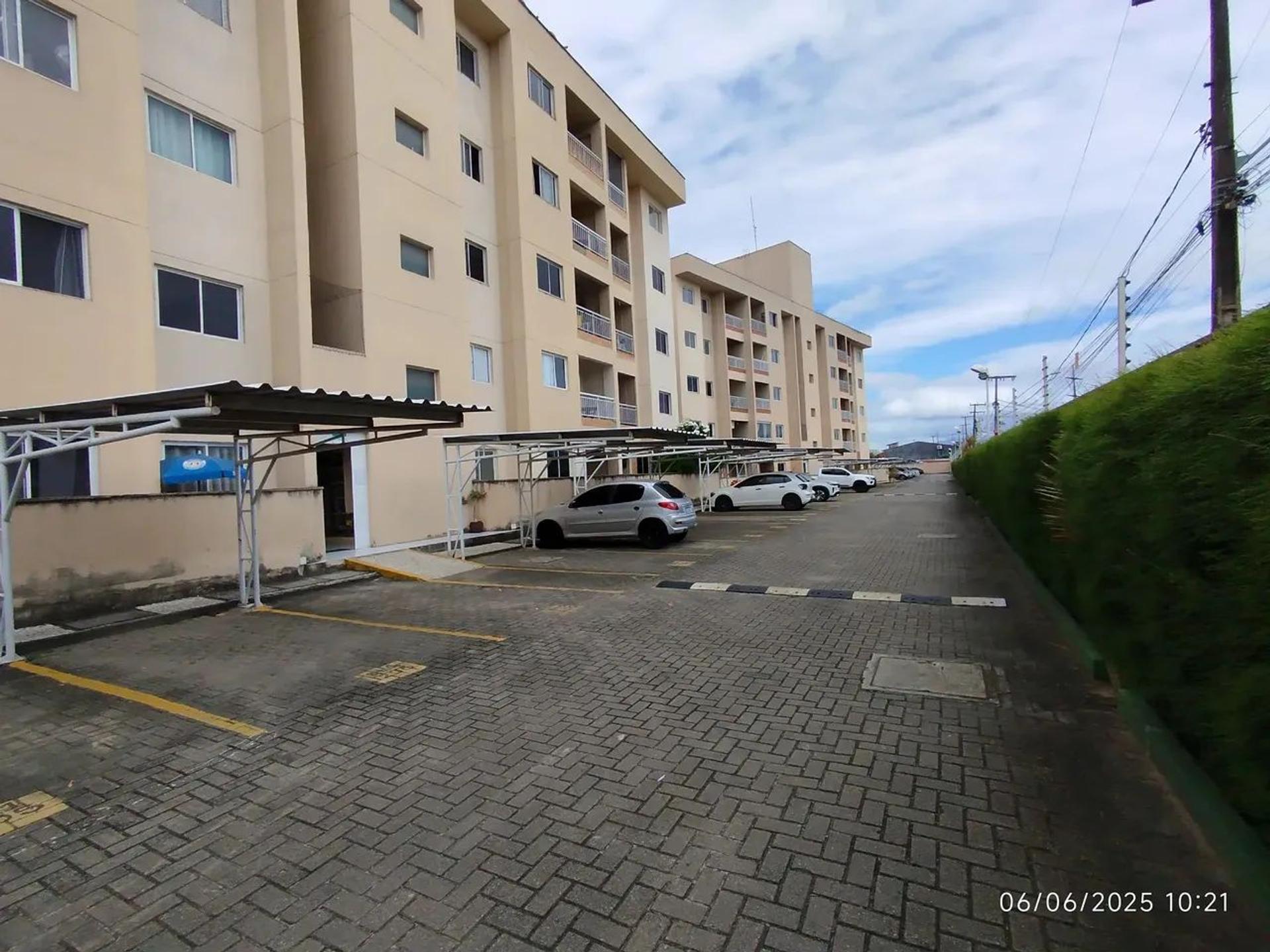 Vende-SE Apartamento Com Pisicna E Projetado Com Elevador Nas Cajazeiras EM Fortaleza CearÁ