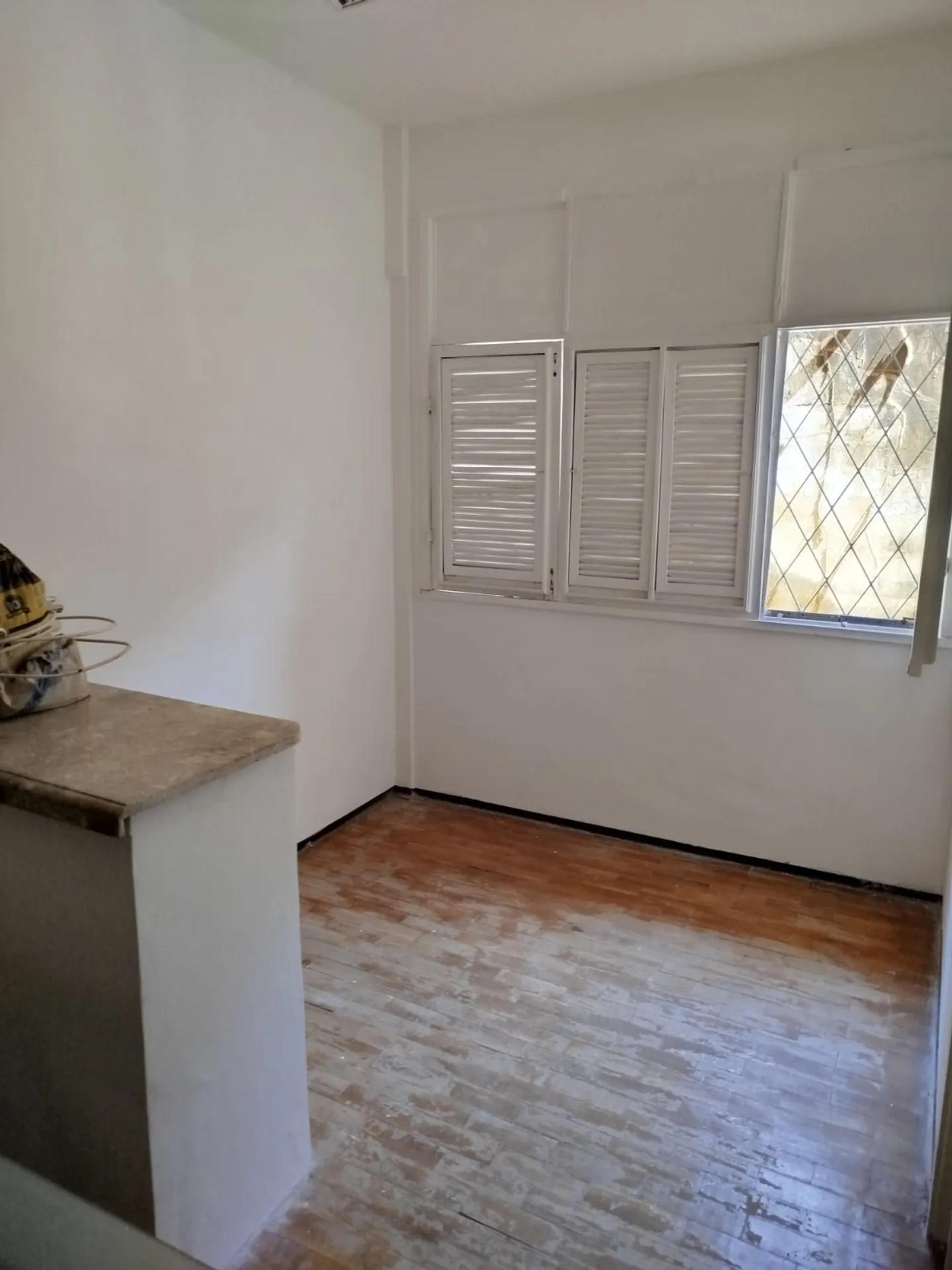 Kitnet na Rua Bárbara de Alencar, 540, Centro em Fortaleza, por R$ 800/Mês - Viva Real