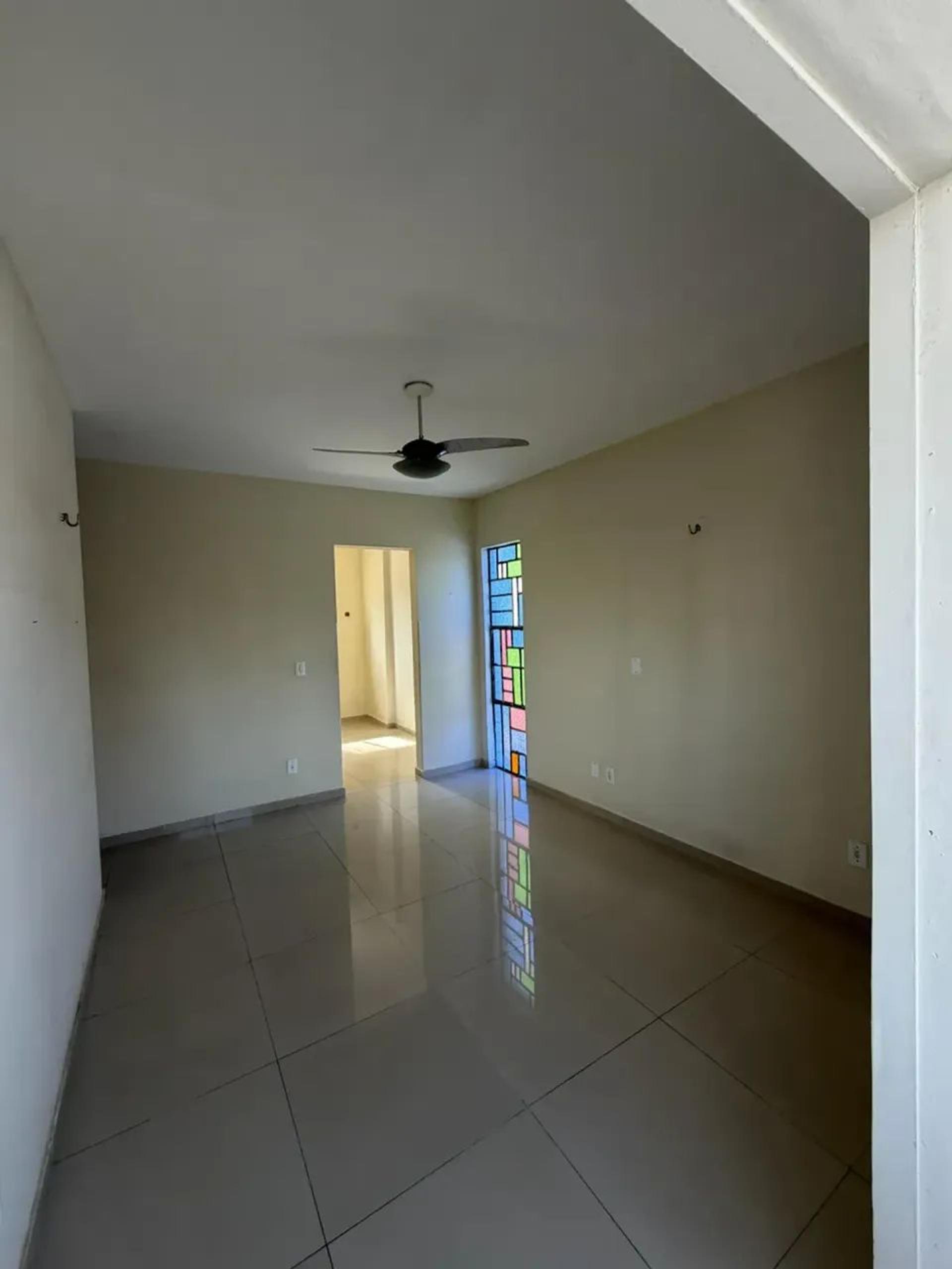 Apartamento amplo para reformar – Excelente oportunidade!