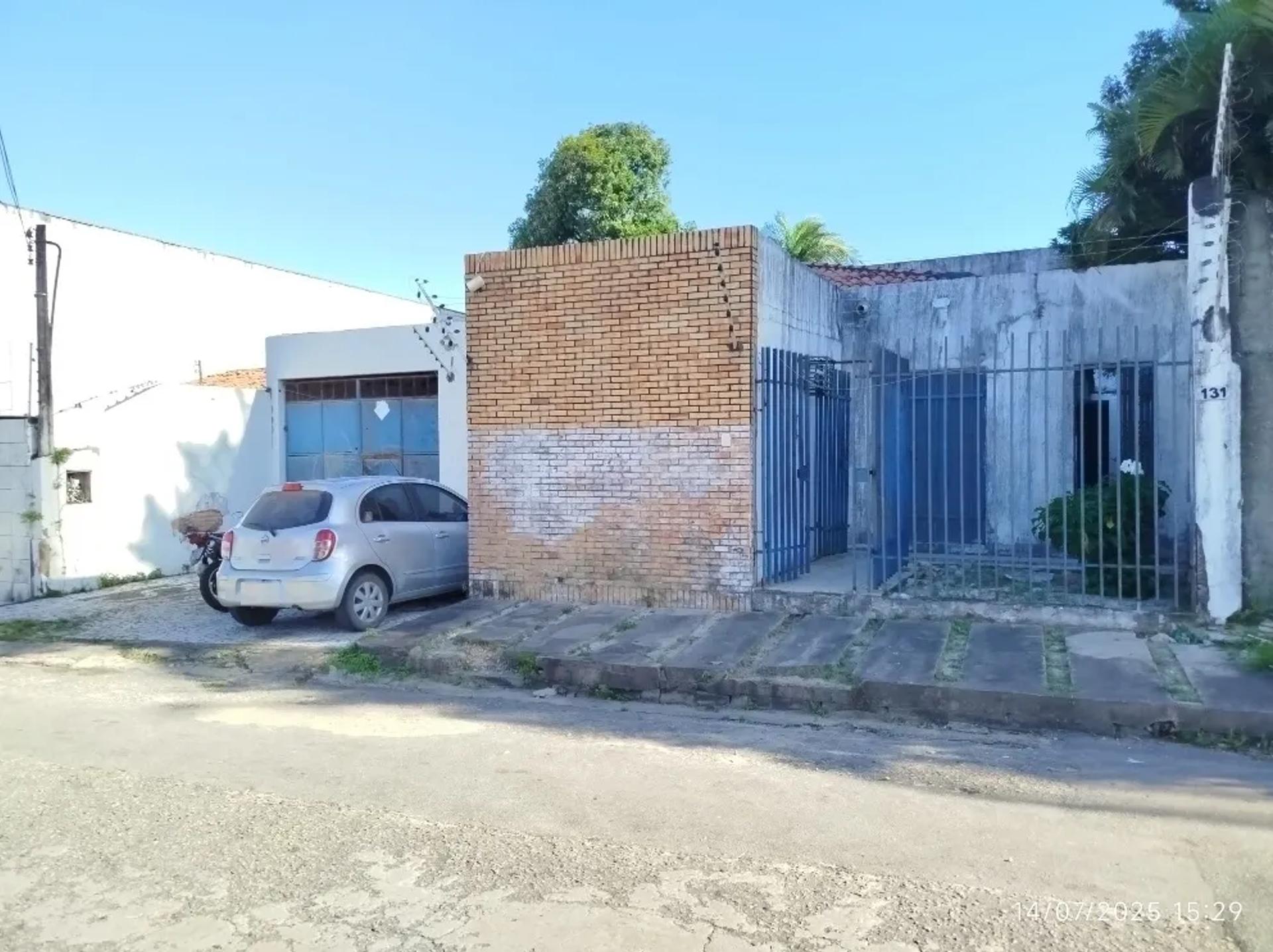 Galpão/Depósito/Armazém na Rua Gentilândia, 131, Jangurussu em Fortaleza, por R$ 8.000/Mês - Viva Real