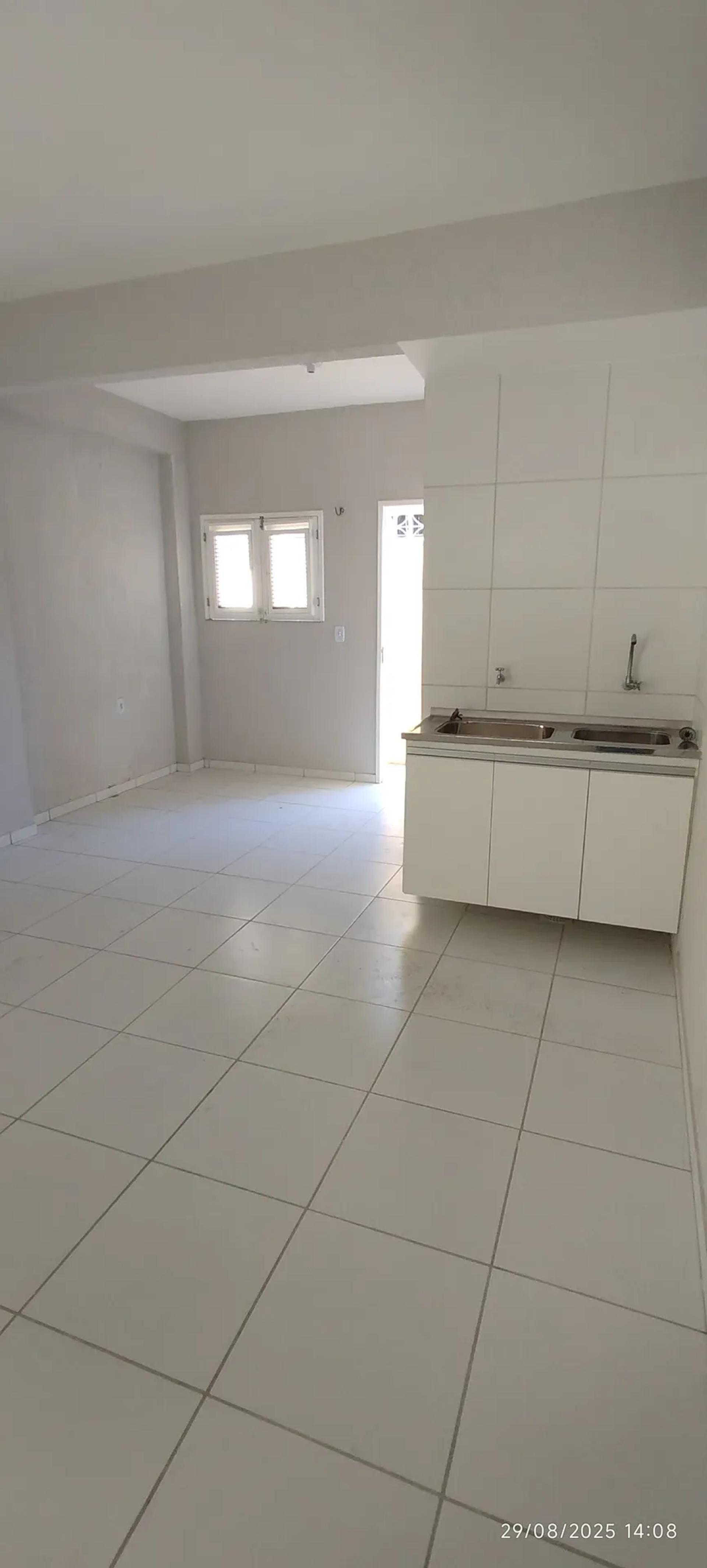 Apartamento na Rua Gonçalves Ledo, 1500, Joaquim Tavora em Fortaleza, por R$ 800/Mês - Viva Real