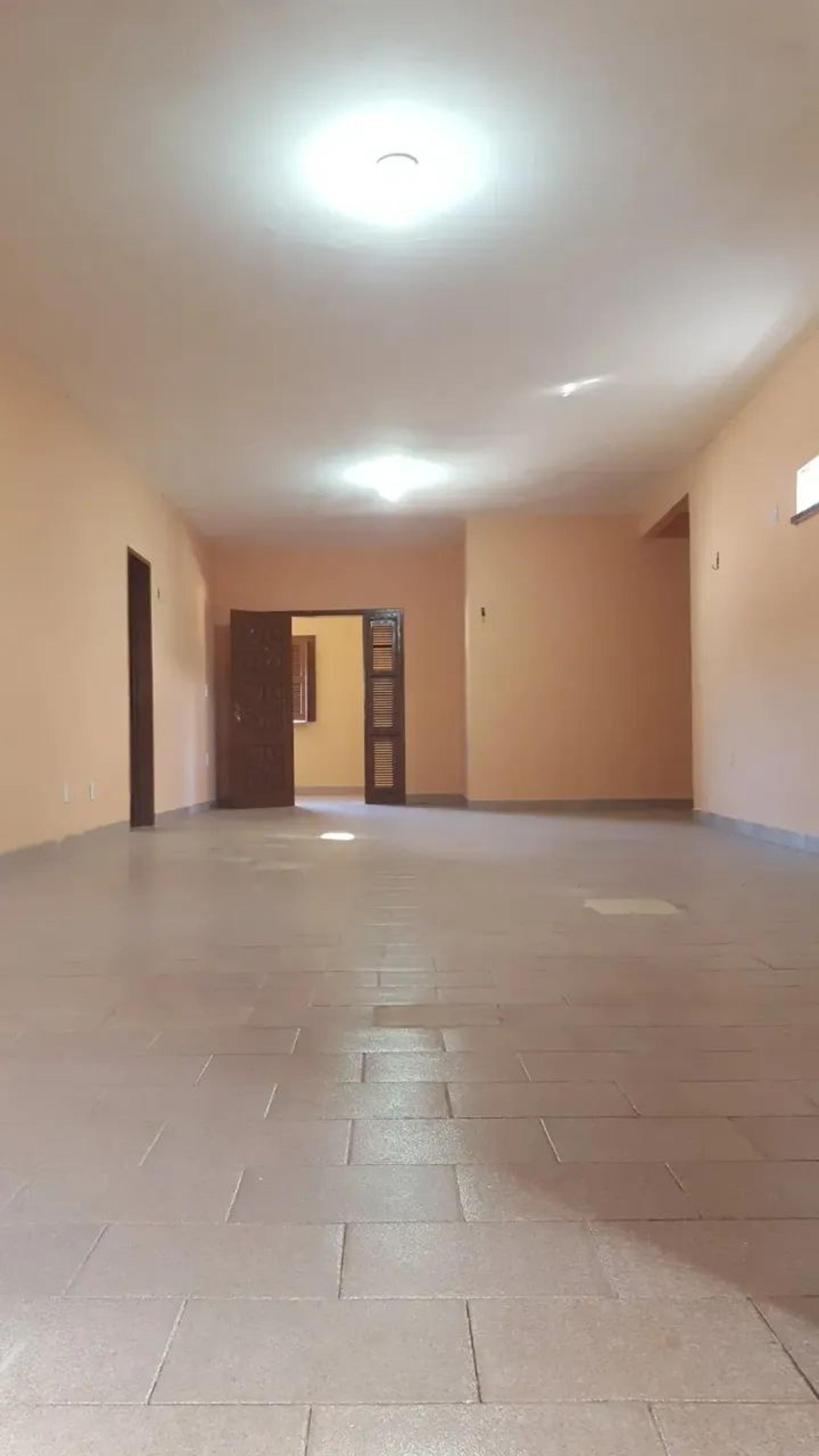 Aluga- SE Casa Altos Com 04 Quartos NO Damas EM Fortaleza
