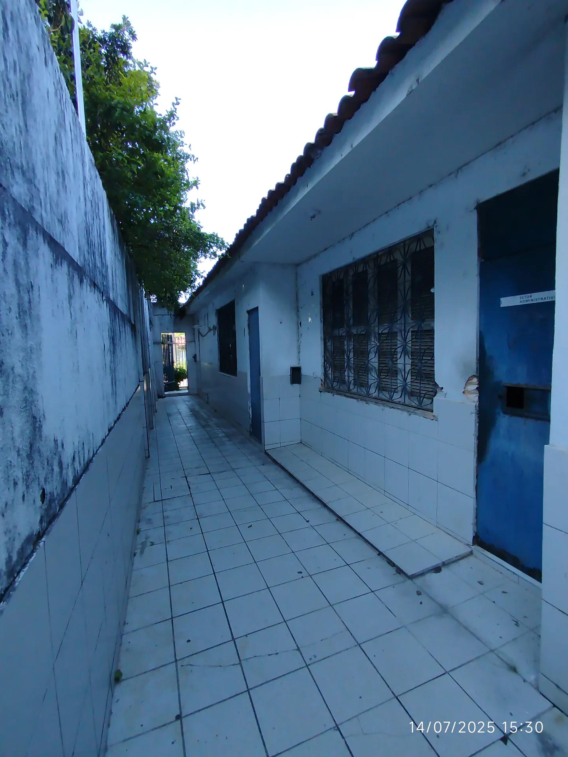 Galpão/Depósito/Armazém na Rua Gentilândia, 131, Jangurussu em Fortaleza, por R$ 8.000/Mês - Viva Real