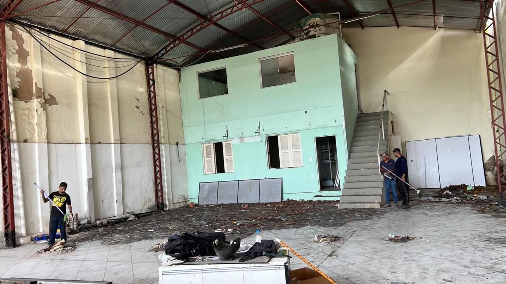 Galpão/Depósito/Armazém na Avenida Antônio Sales, 1530, Joaquim Tavora em Fortaleza, por R$ 5.000/Mês - Viva Real