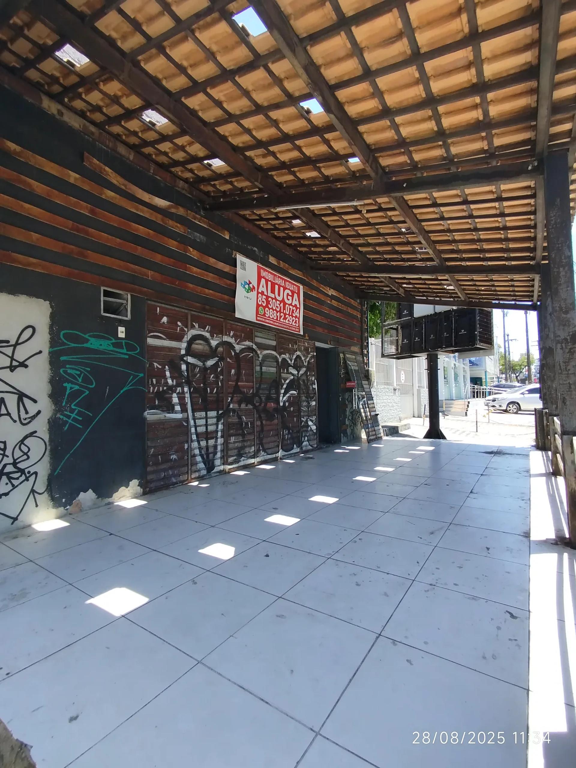 Ponto Comercial na Avenida 13 de Maio, 441, Fátima em Fortaleza, por R$ 15.000/Mês - Viva Real