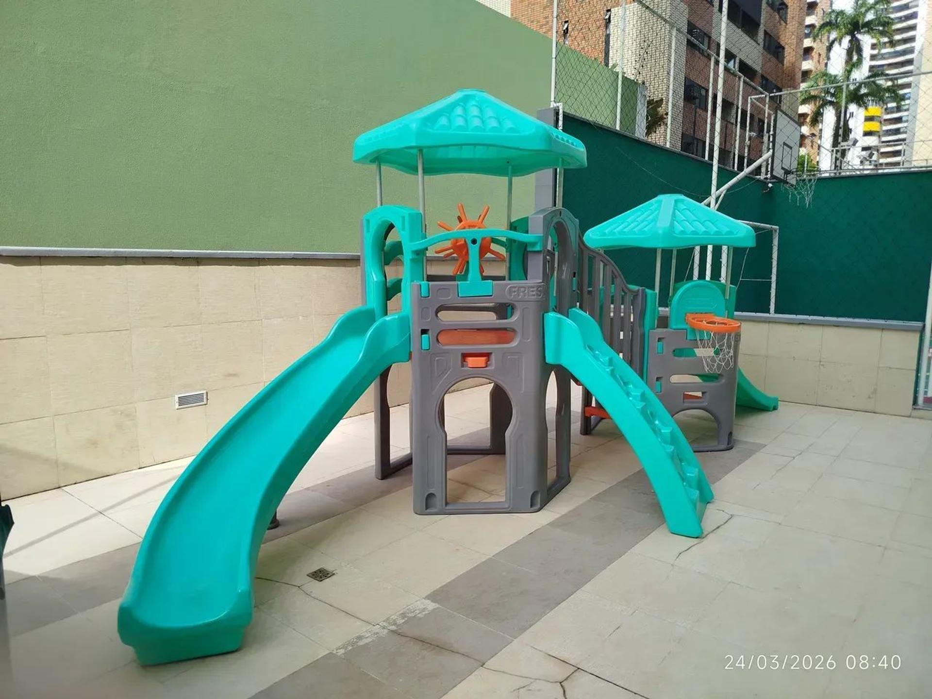 Vende-SE Apartamento DE 03 Suítes NO Bairro Meireles Alto Padrão