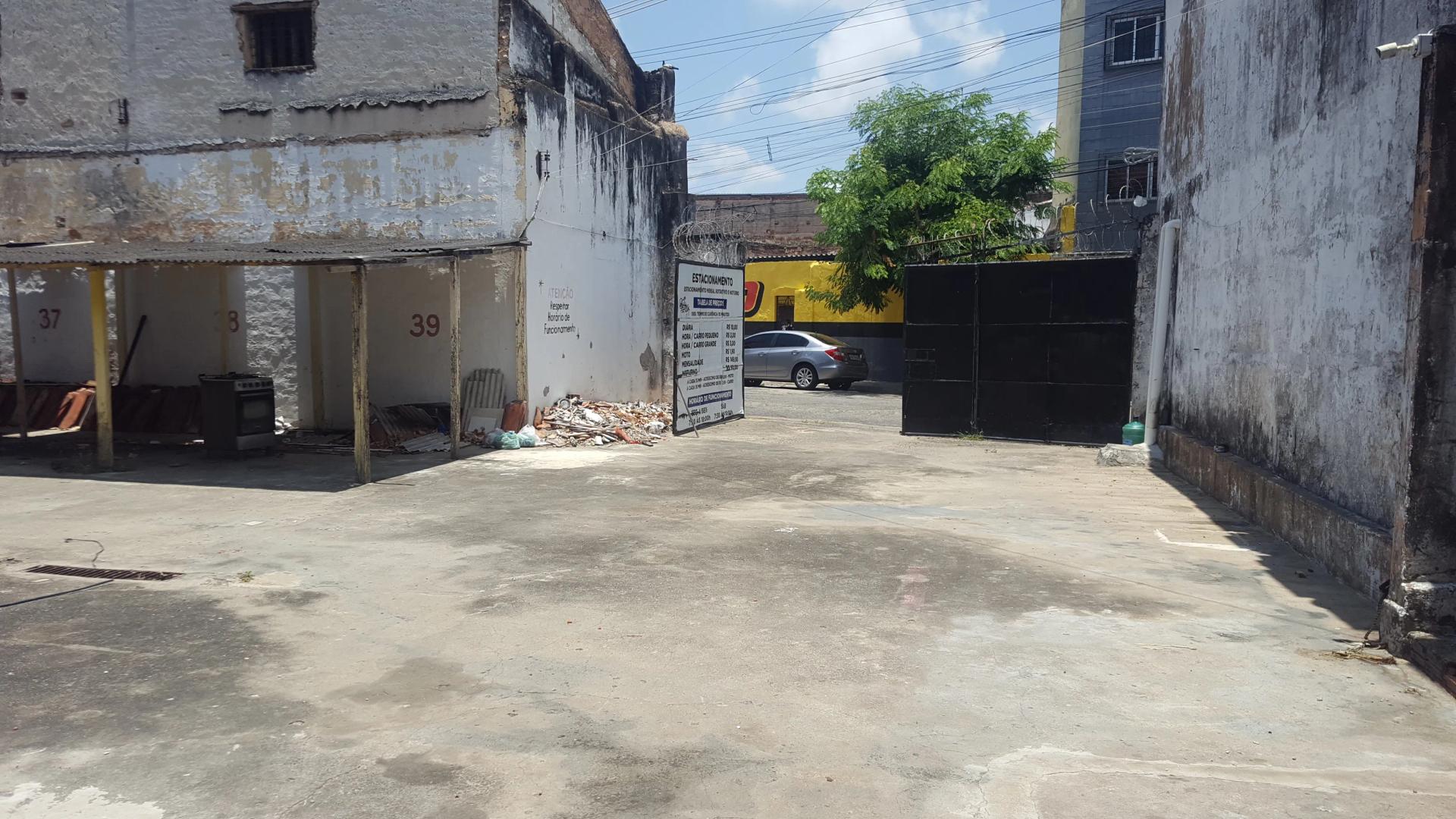 Ponto Comercial na Rua Pero Coelho, 3, Centro em Fortaleza, por R$ 4.000/Mês - Viva Real