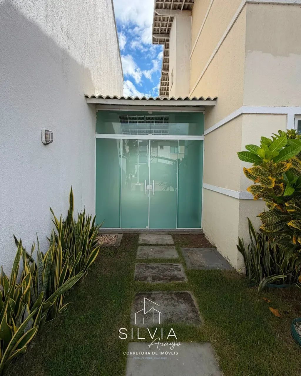 Casa Duplex À Venda NO Condomínio Riverside Iguatu/CE