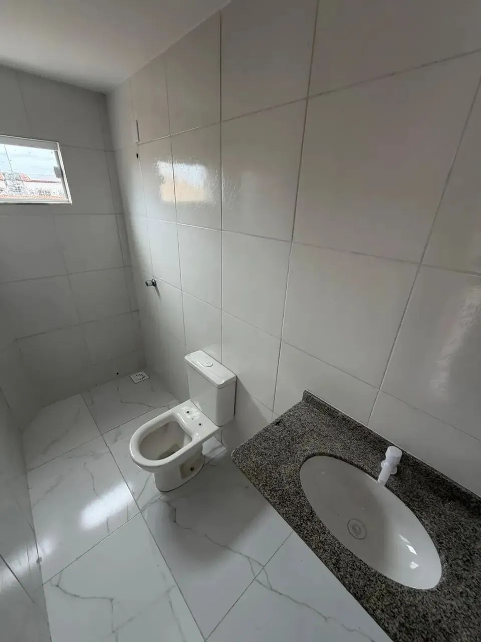 Vende-Se Apartamento Na Parquelândia Próx. à Jovita Feitosa