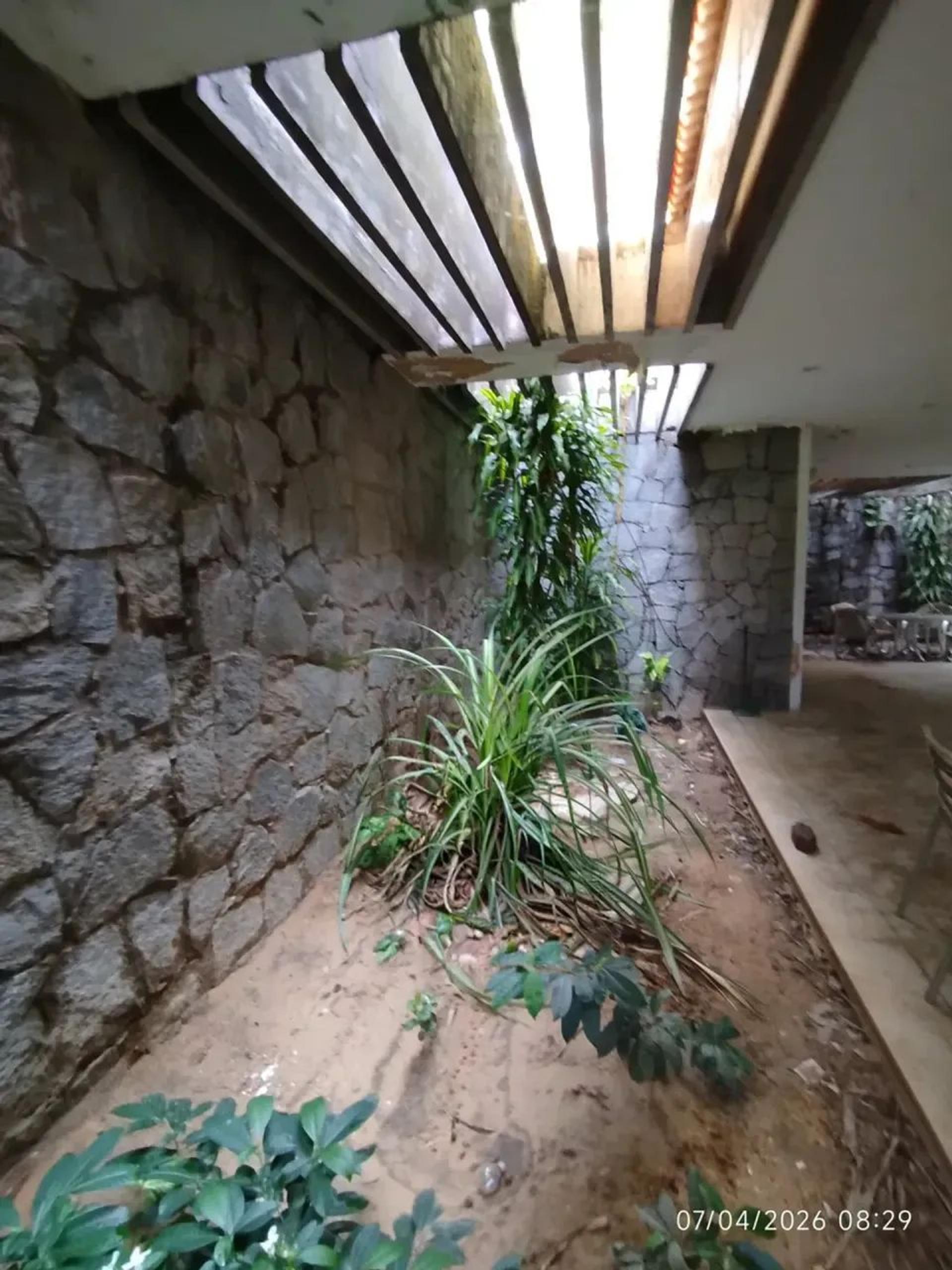 Sobrado para aluguel com 4550 metros quadrados com 5 quartos em Dionisio Torres - Fortaleza - CE