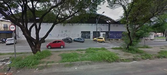 Aluga-se Galpão no Bairro José Walter