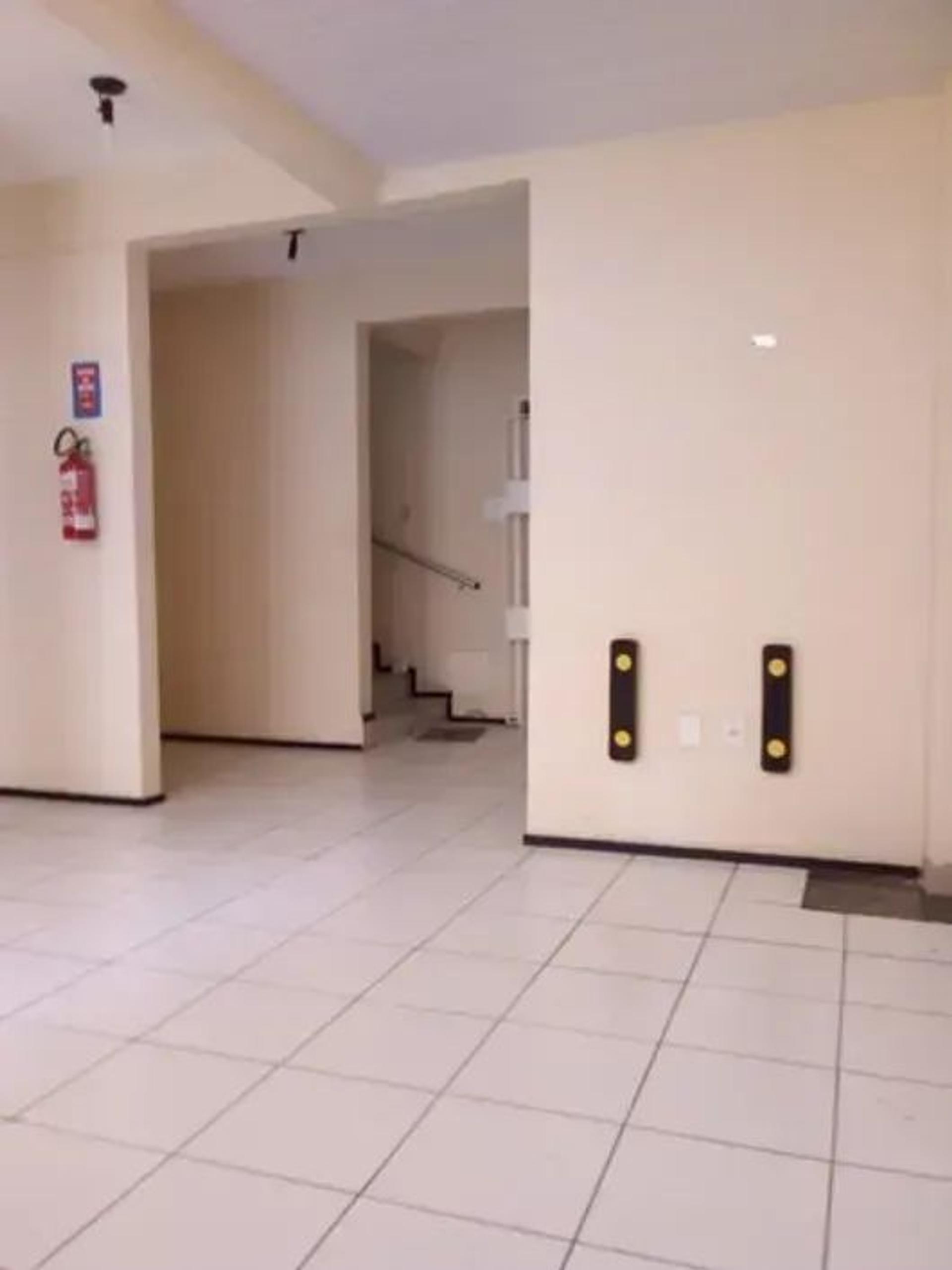 Aluga-SE Apartamento DE 01 Quarto NO Bairro Centro