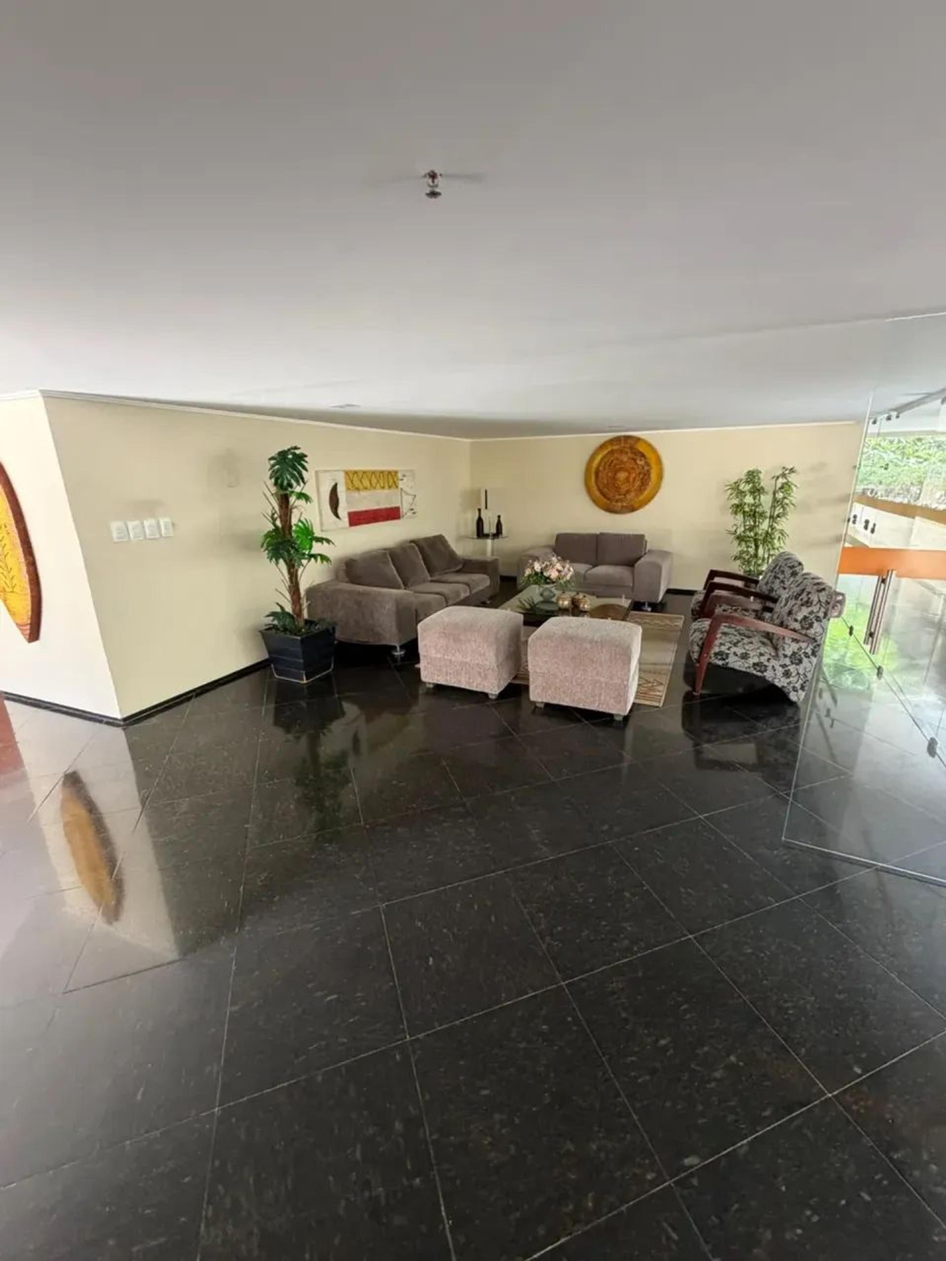 Apartamento À Venda No Meireles