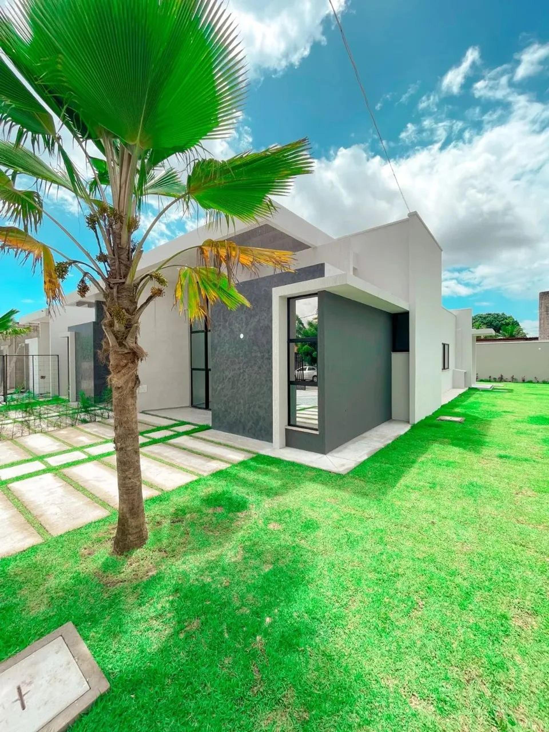 Casa à Venda em Condomínio no Eusébio