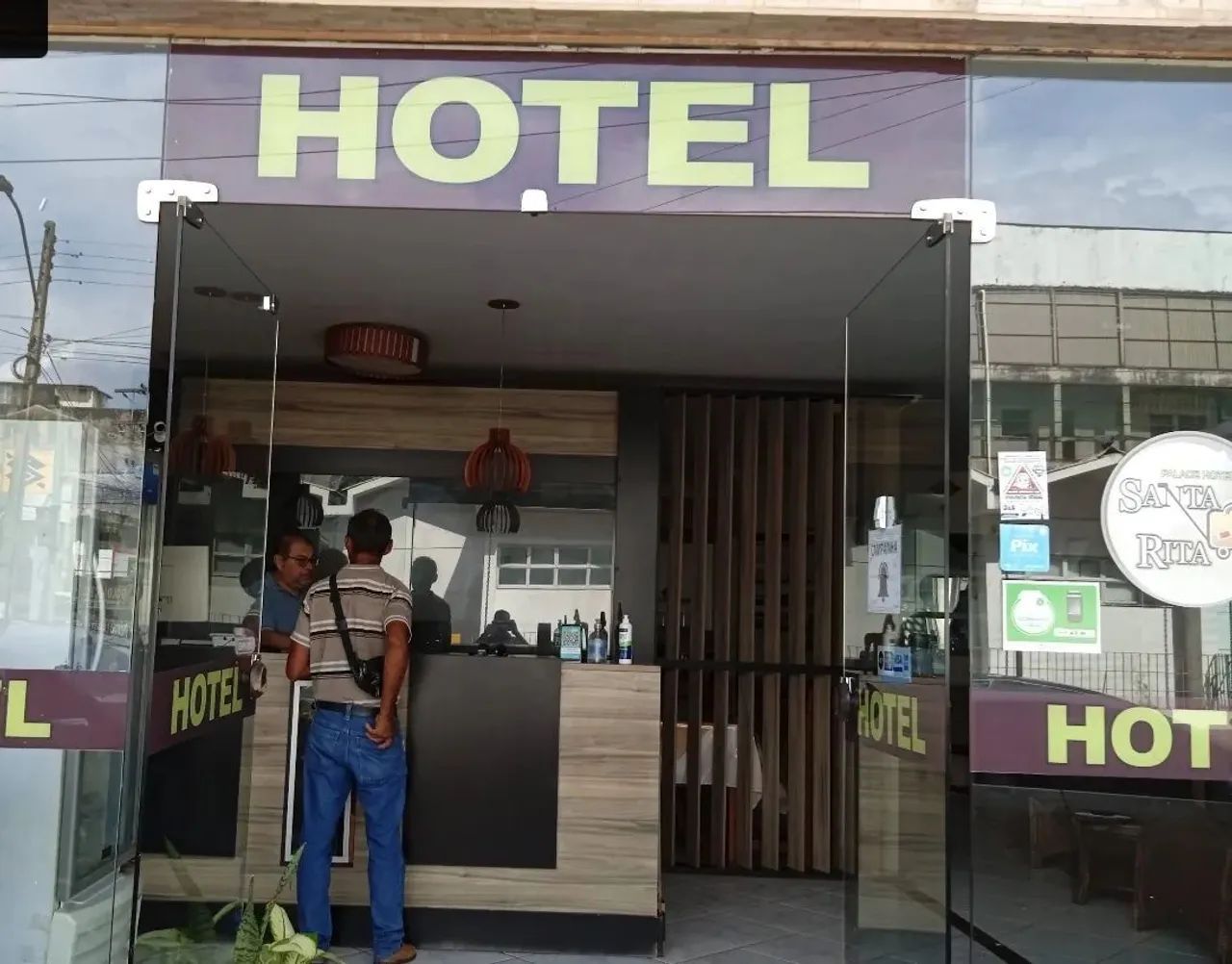 Vende-SE Hotel Compelto Com Vista AO Rio Tapajós NA Cidade DE Itaituba - ParÁ