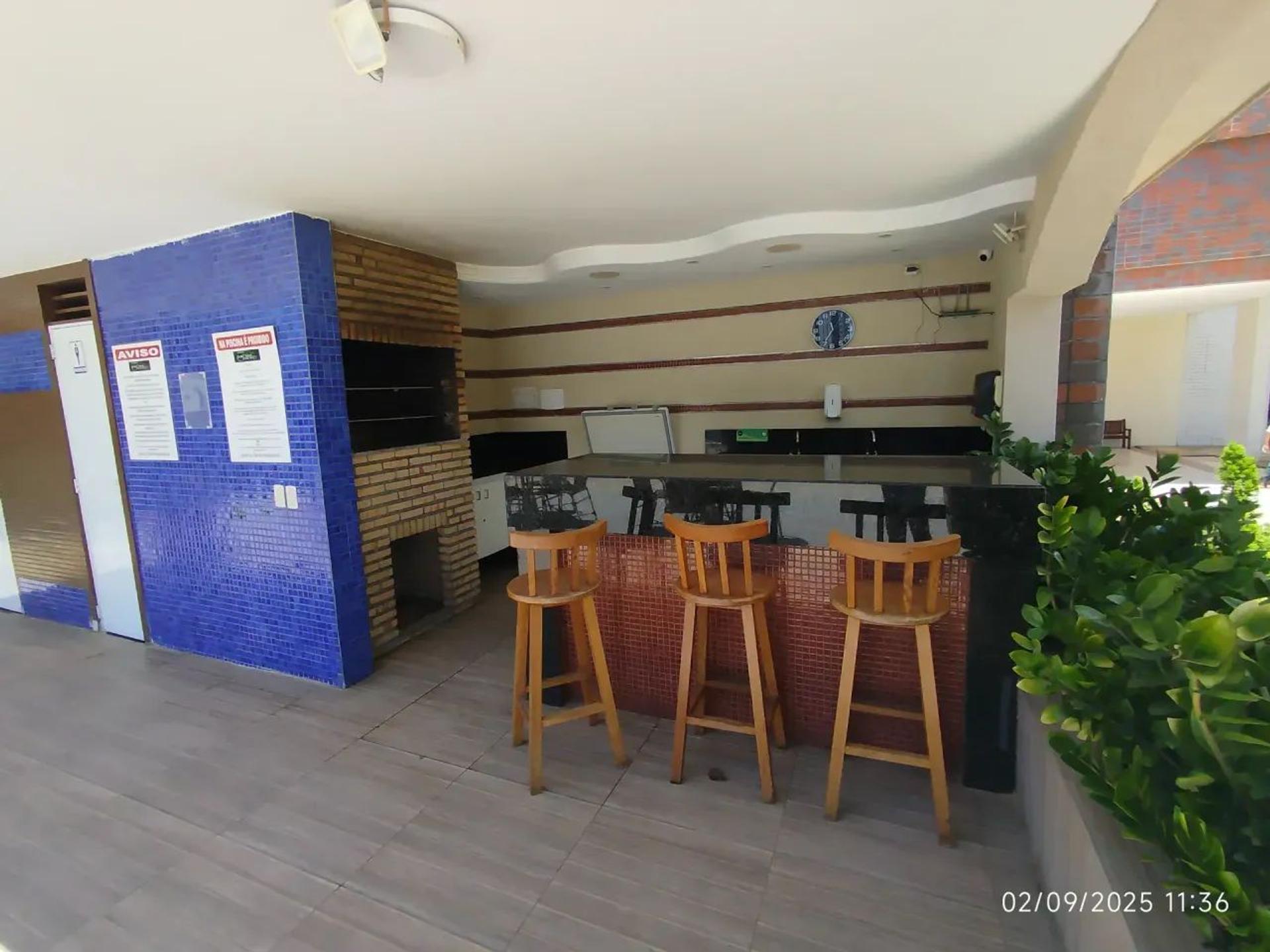 Aluga-SE Apartamento DE 03 Suítes NO Bairro Meireles