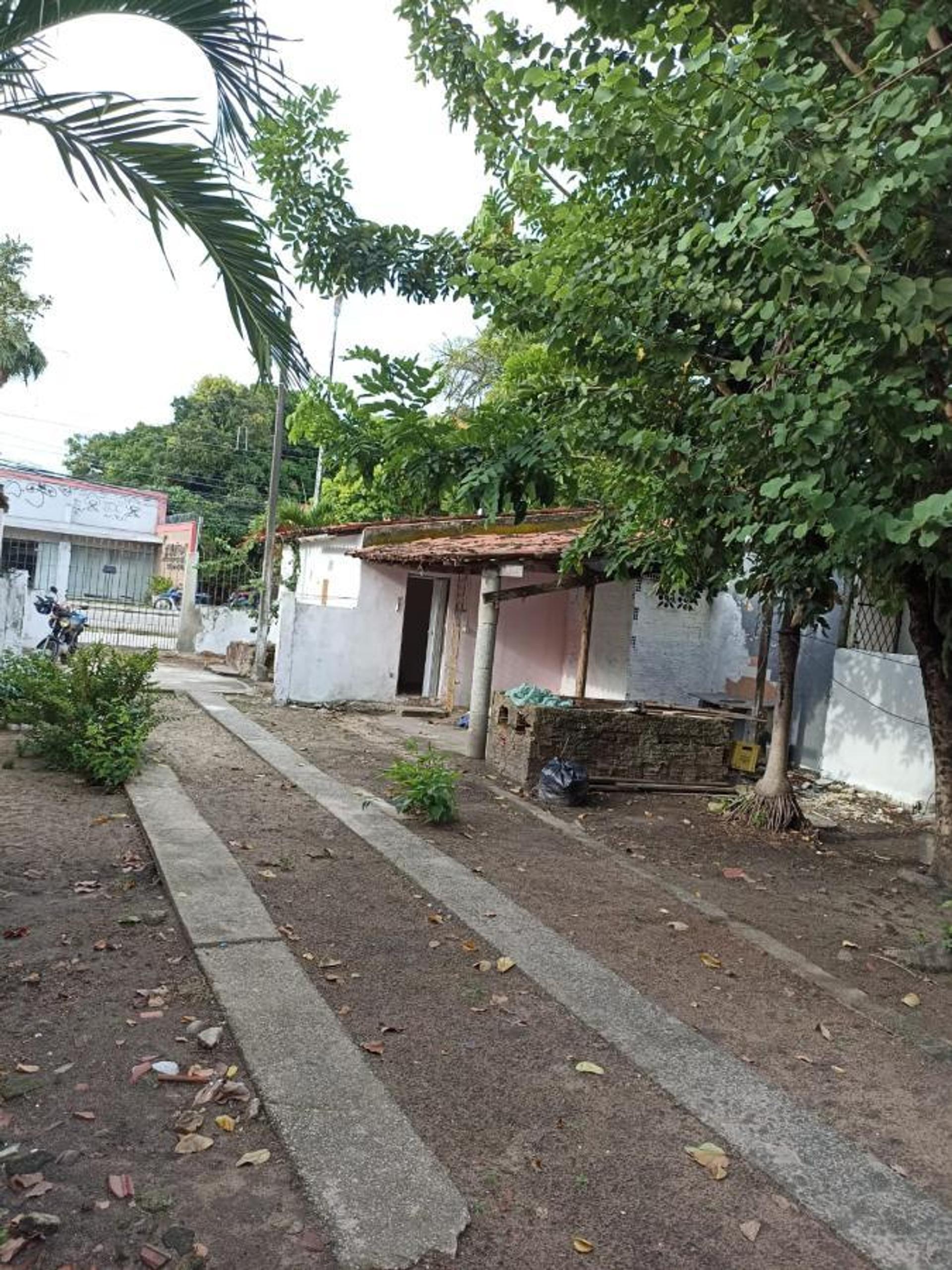 Casa Comercial para Venda, em Fortaleza, bairro Itapery - foto 6