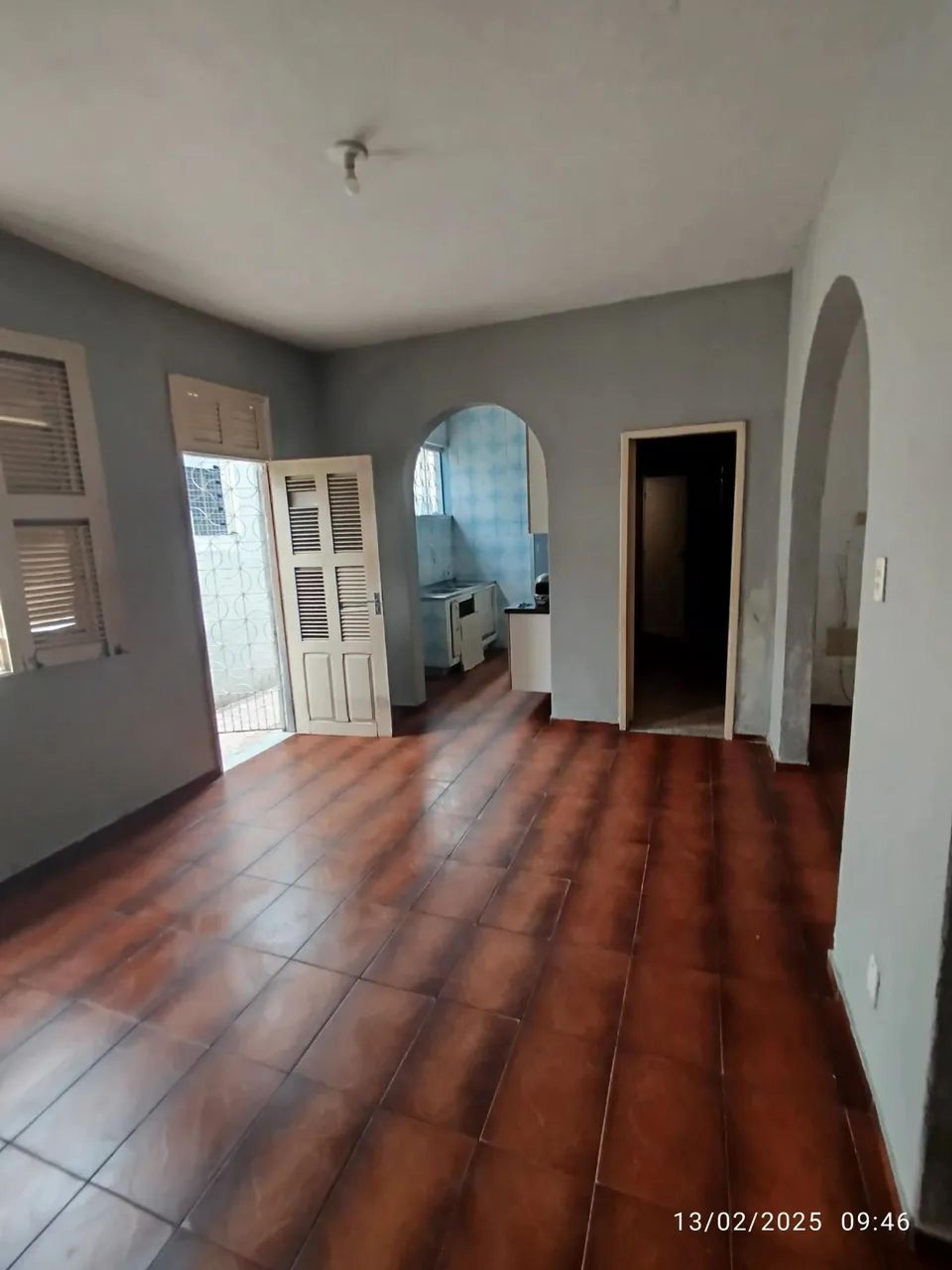 Vende-SE Casa NO Bairro Monte Castelo A 100M DA AV. Sargento Herminio