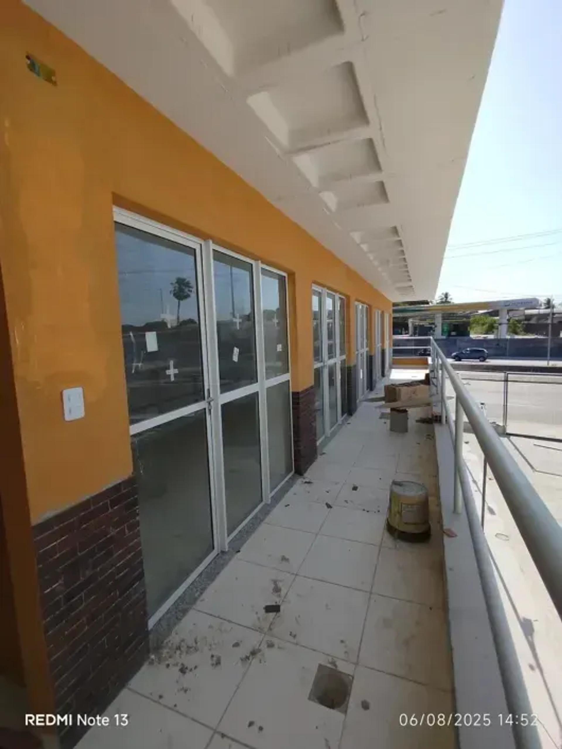 Ponto Comercial na Avenida General Osório de Paiva, Siqueira em Fortaleza, por R$ 1.200/Mês - Viva Real